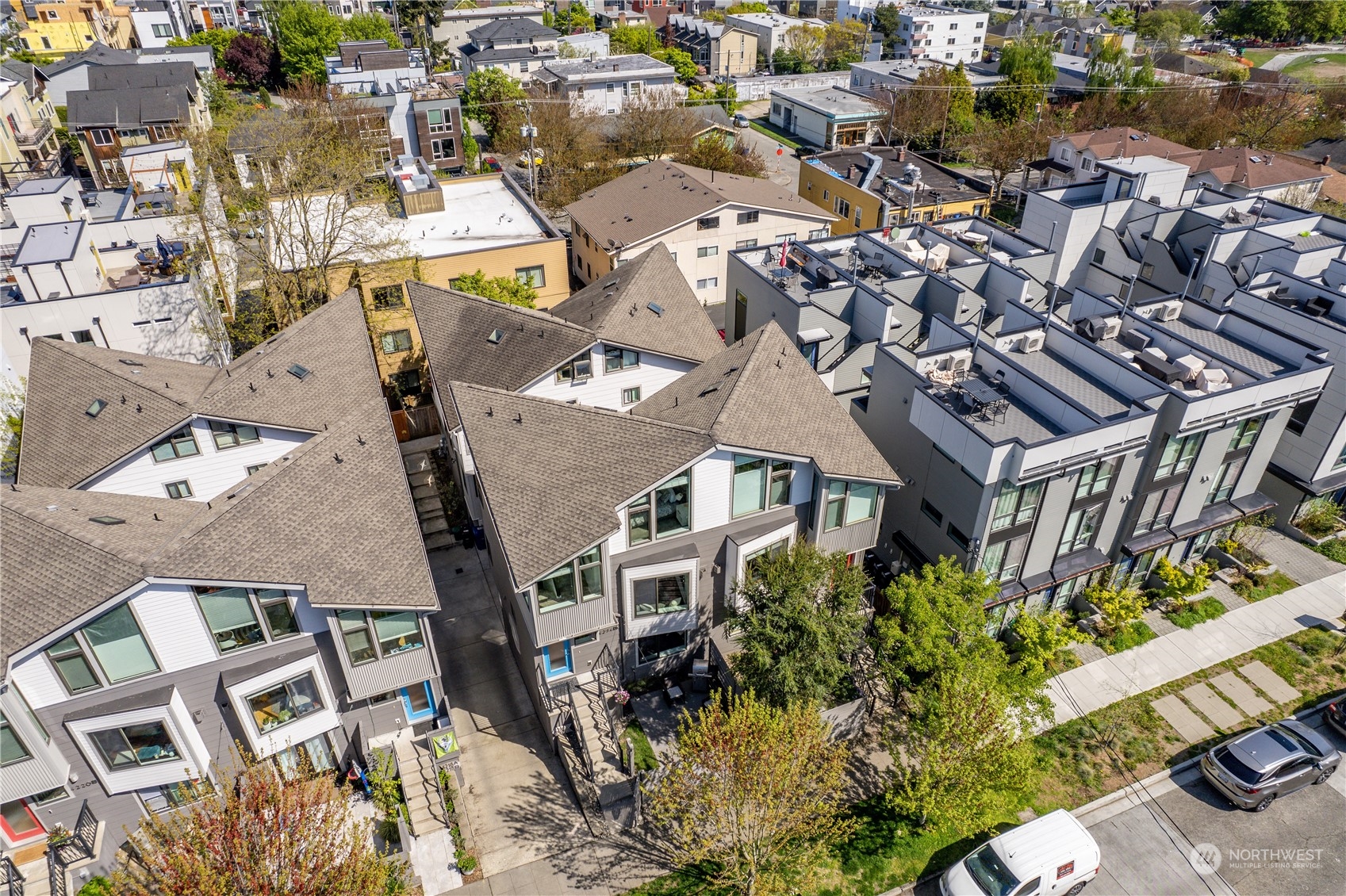 4214 Evanston Avenue N Unit: B