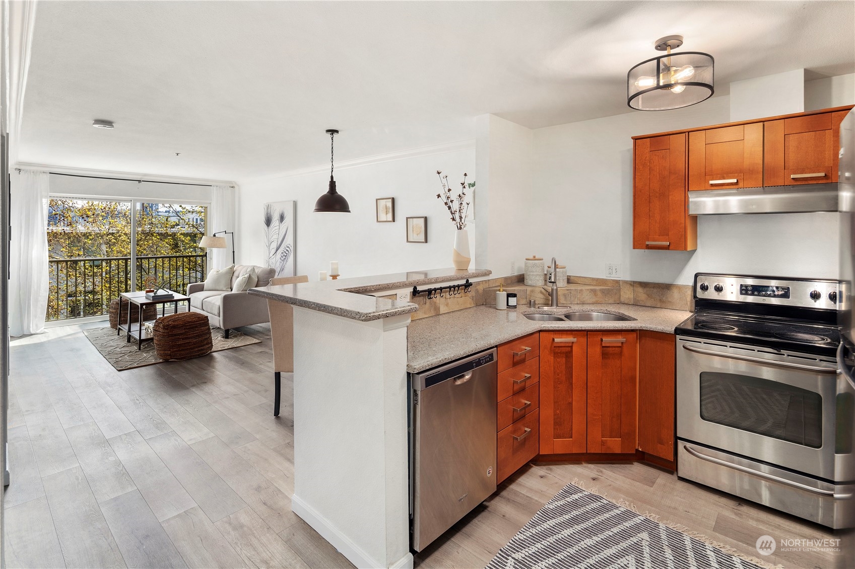 621 5th Avenue N #410