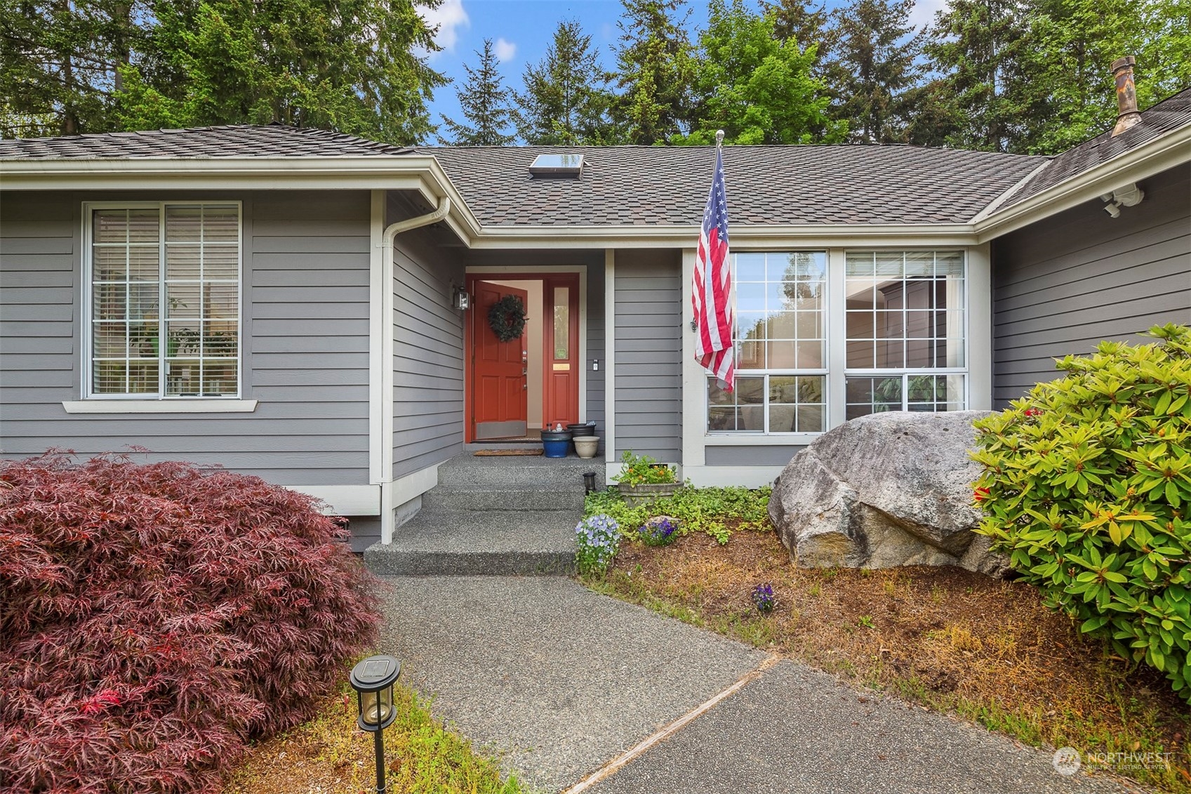 1601 Field Avenue NE