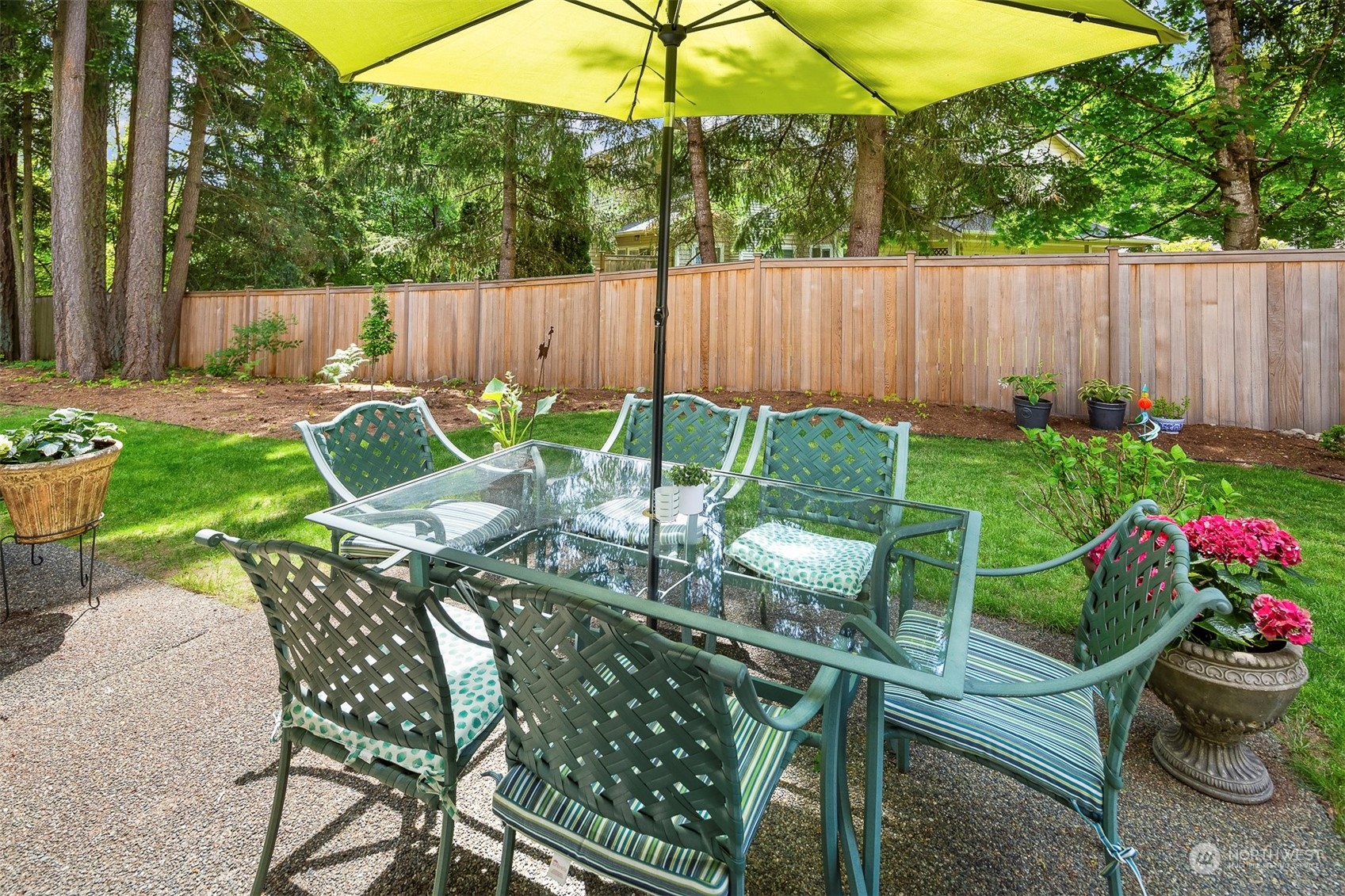 1601 Field Avenue NE