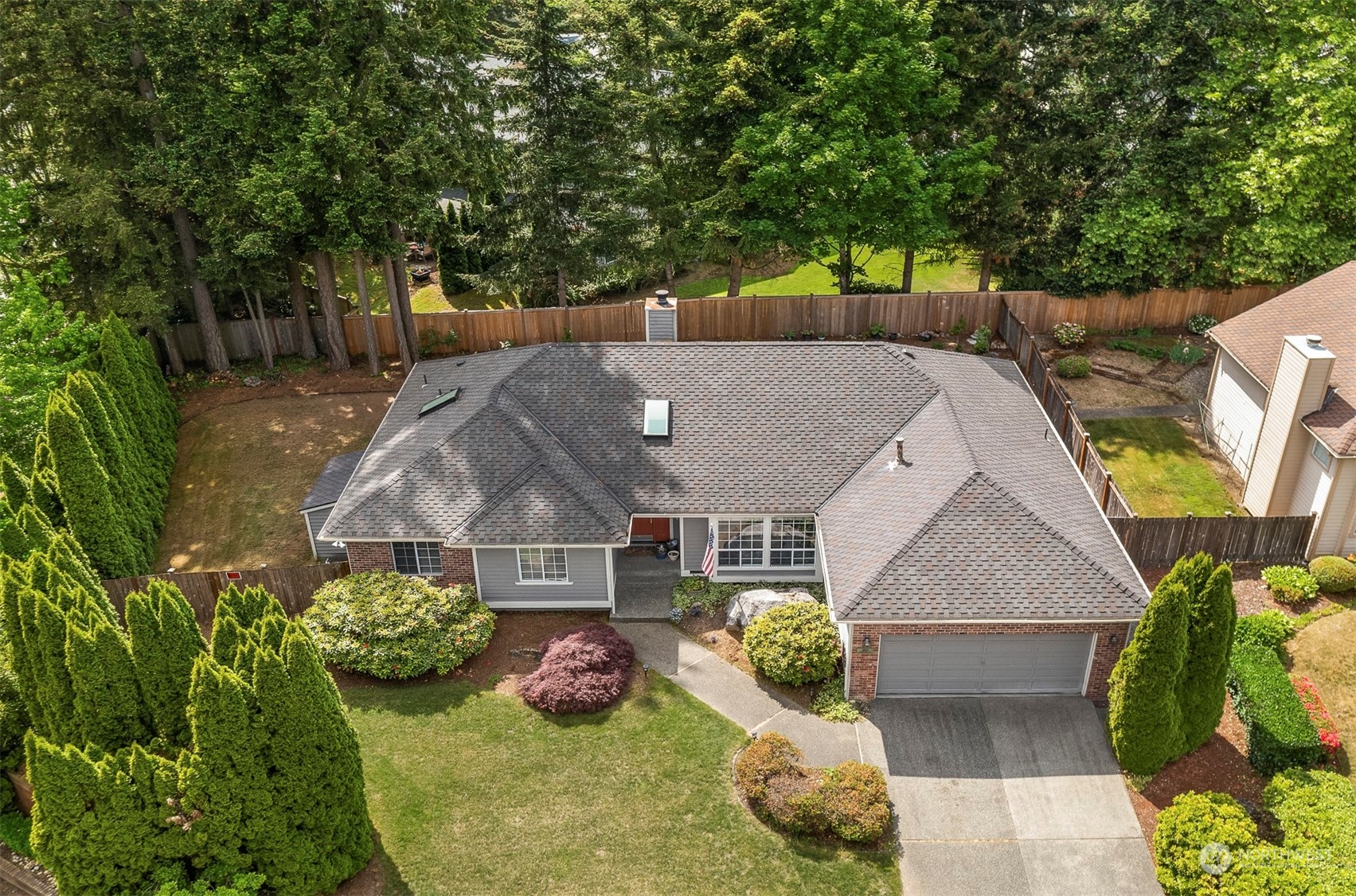 1601 Field Avenue NE