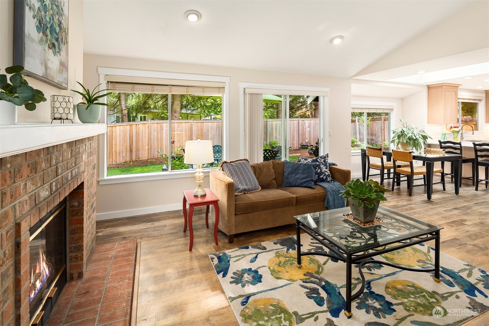 1601 Field Avenue NE