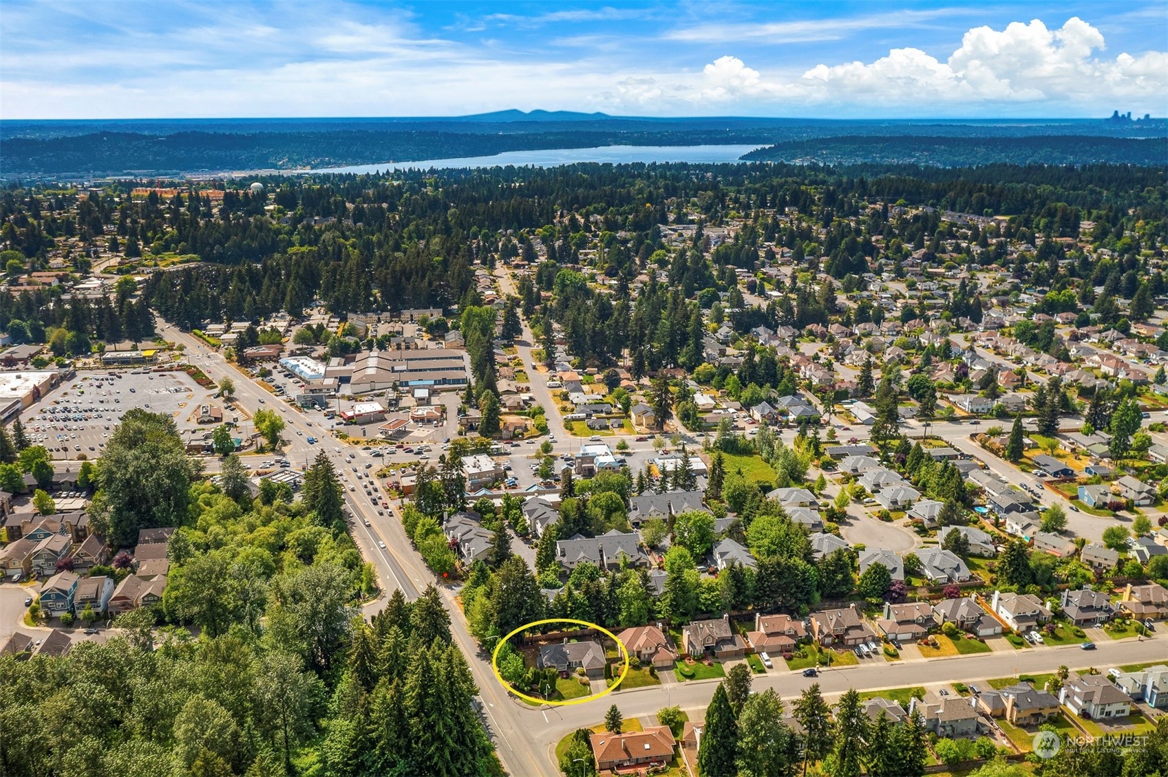 1601 Field Avenue NE