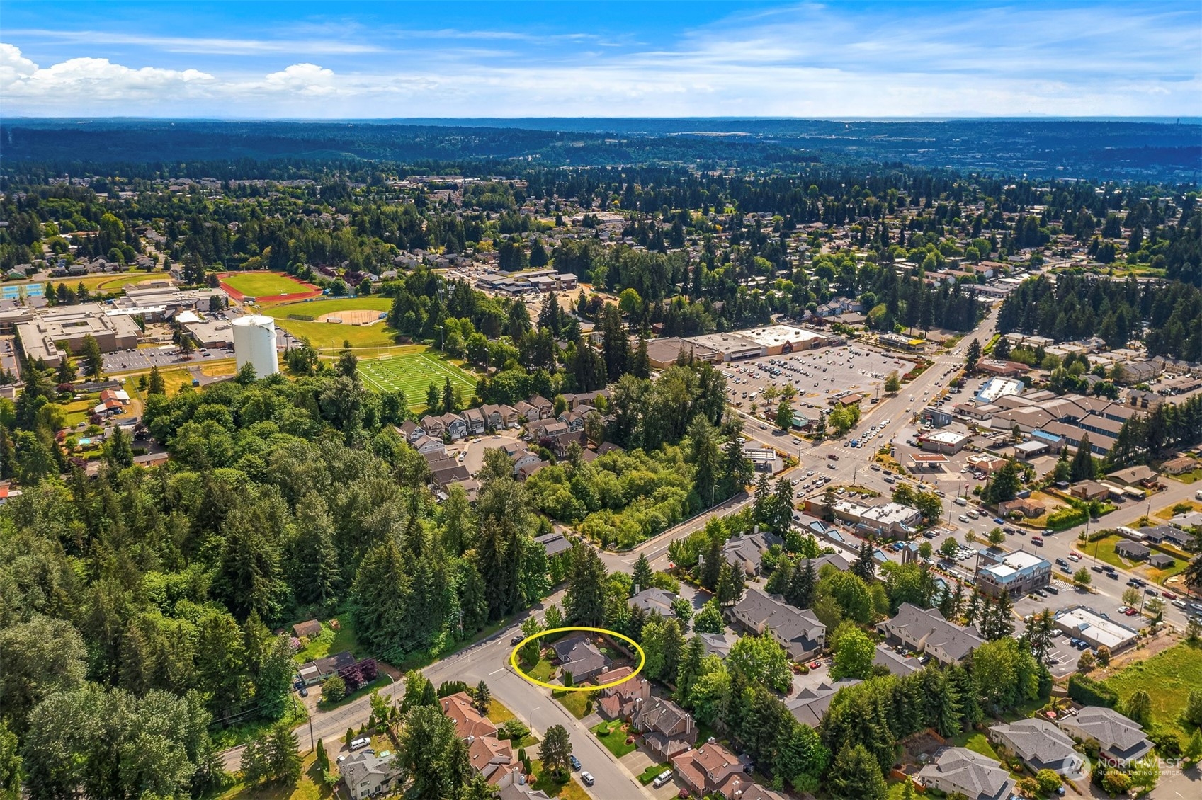 1601 Field Avenue NE