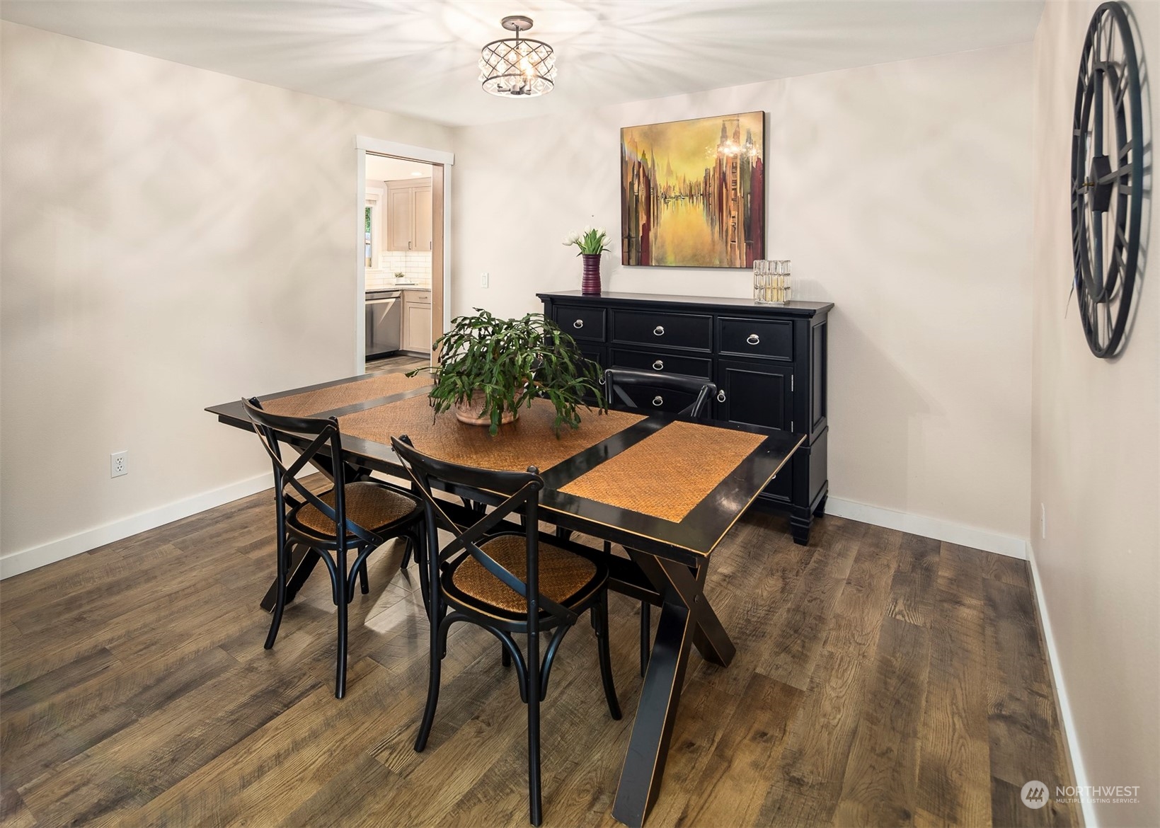 1601 Field Avenue NE