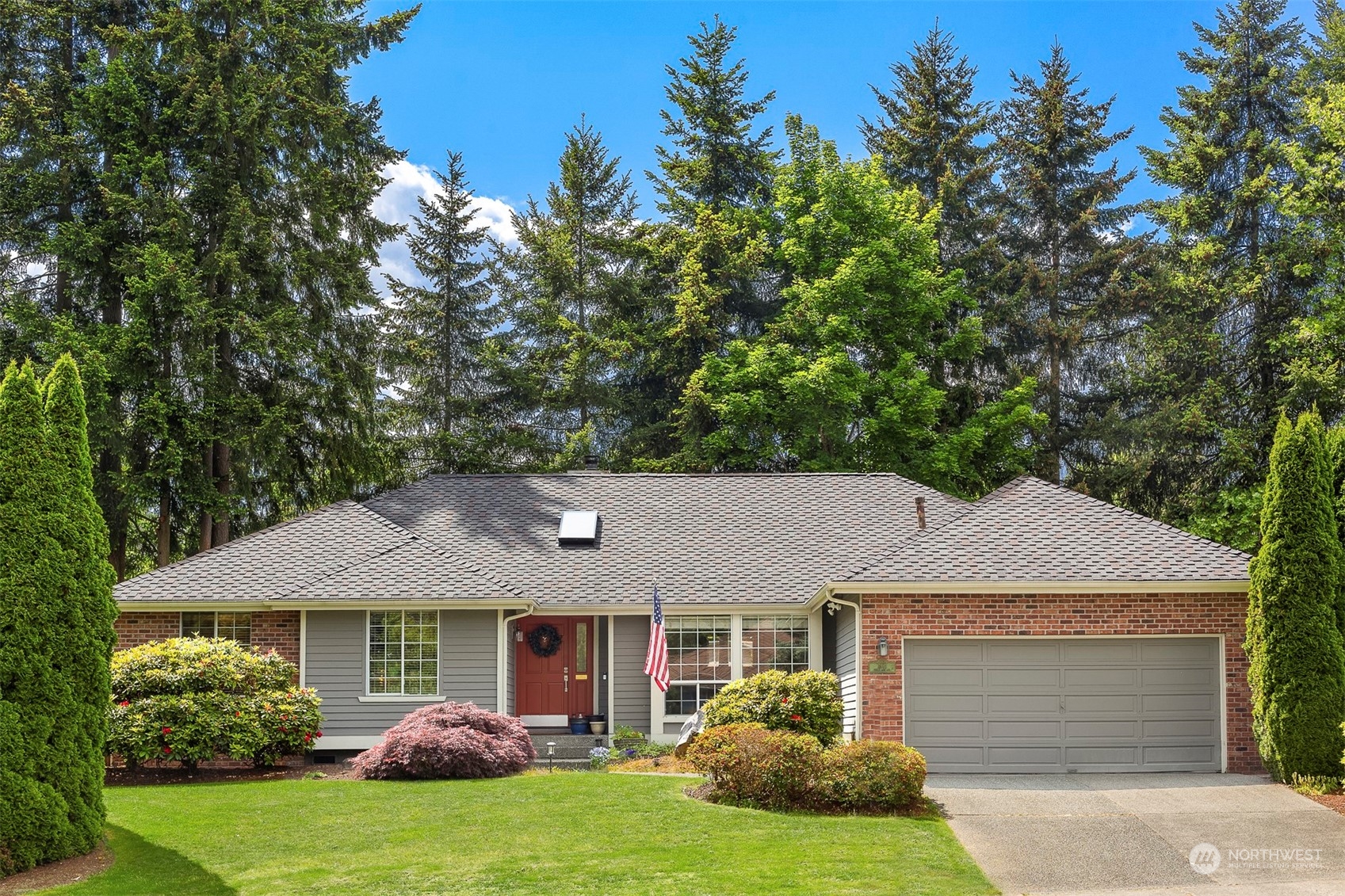 1601 Field Avenue NE