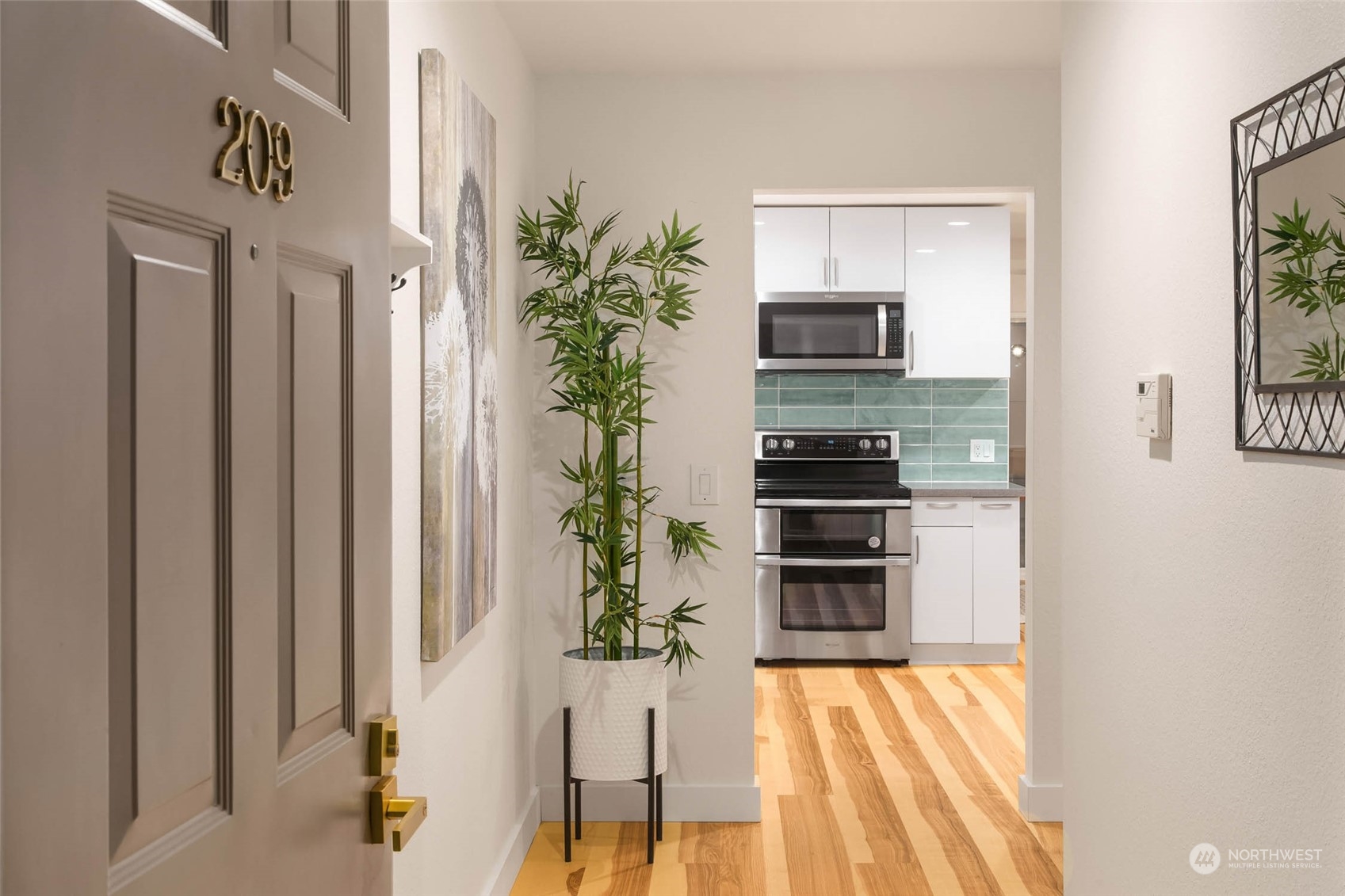 9715 NE Juanita Drive Unit: 209B