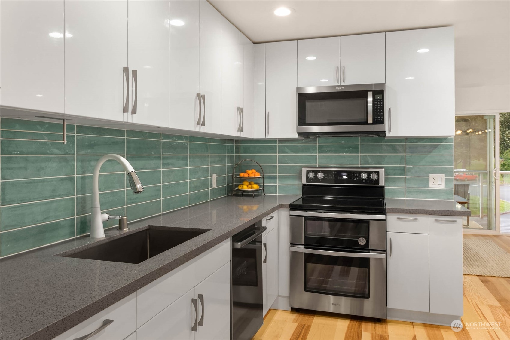 9715 NE Juanita Drive Unit: 209B