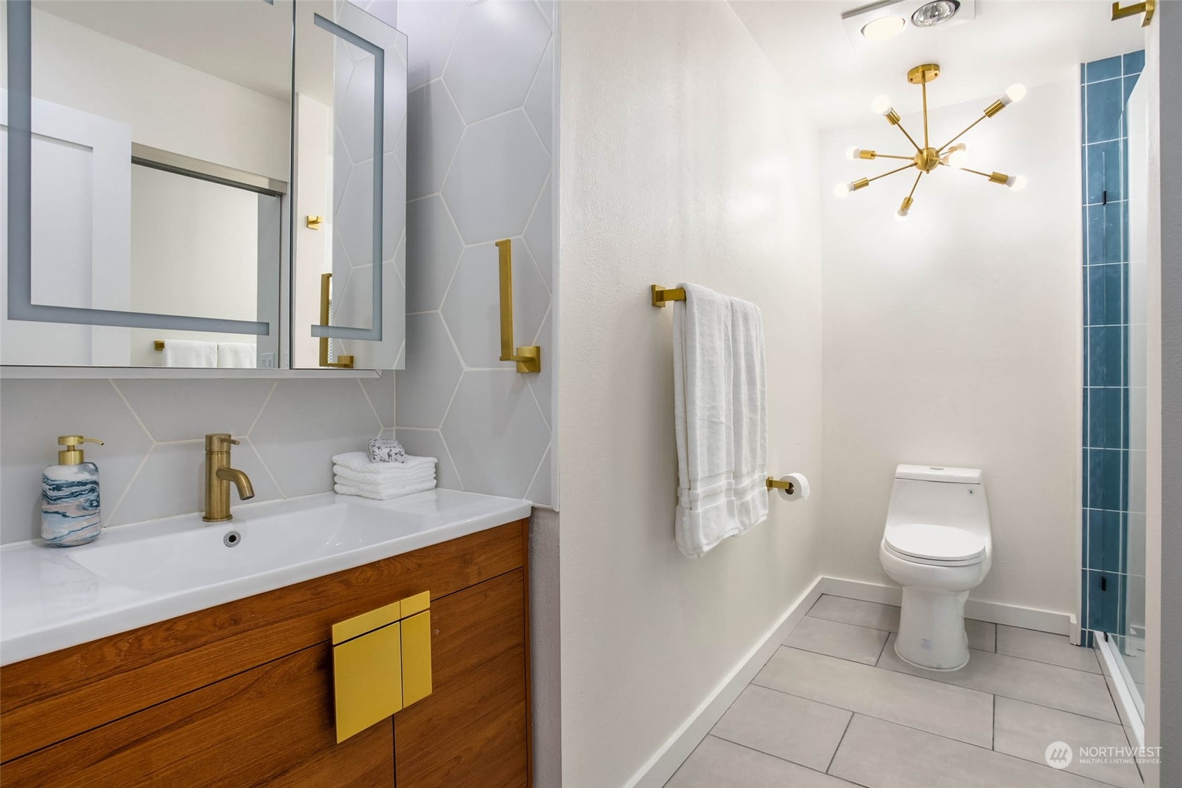 9715 NE Juanita Drive Unit: 209B