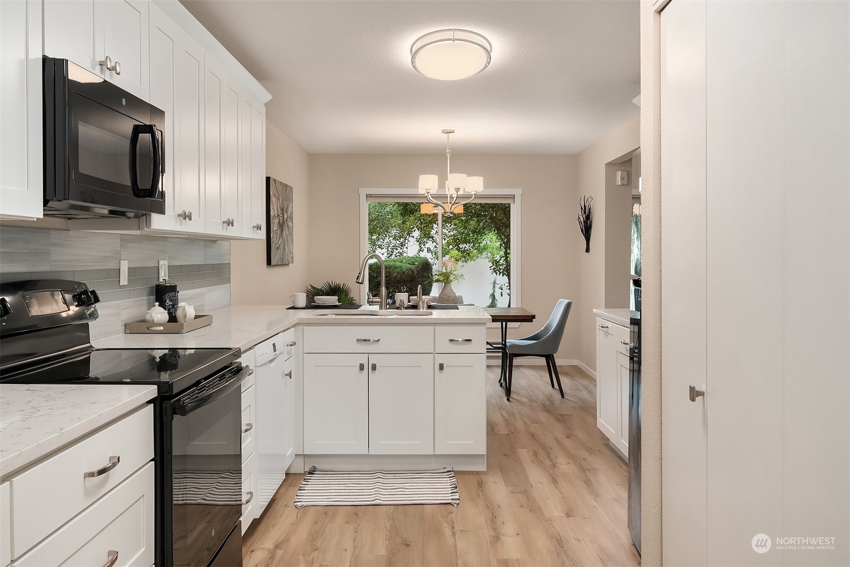 4200 Factoria Boulevard SE Unit: B14