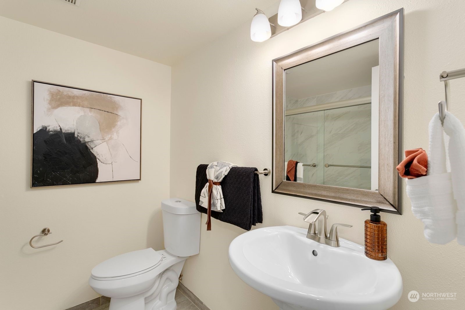 10819 NE 37th Place Unit: 106