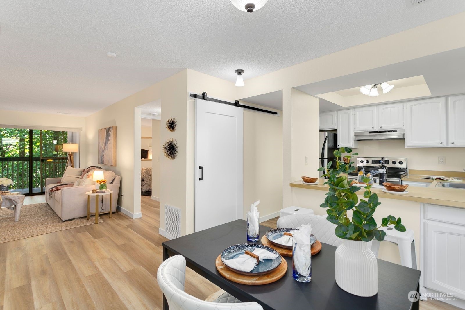 10819 NE 37th Place Unit: 106