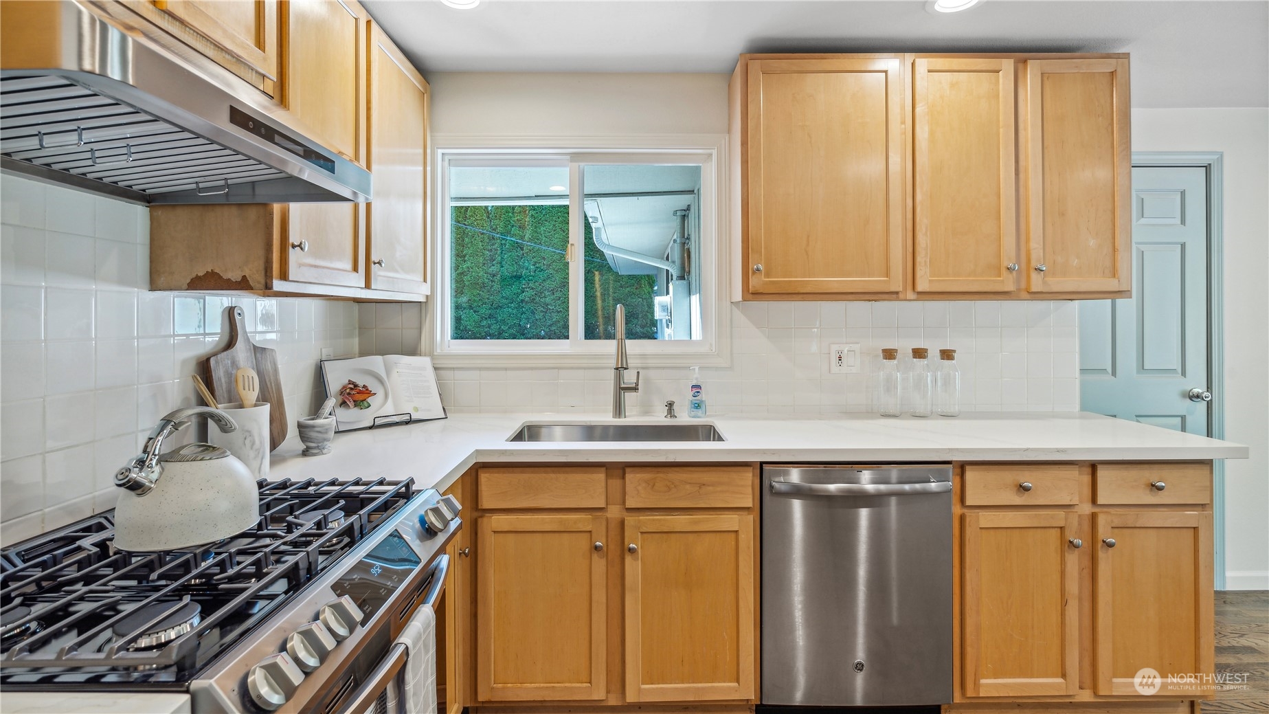 9772 SE 41st Street SE