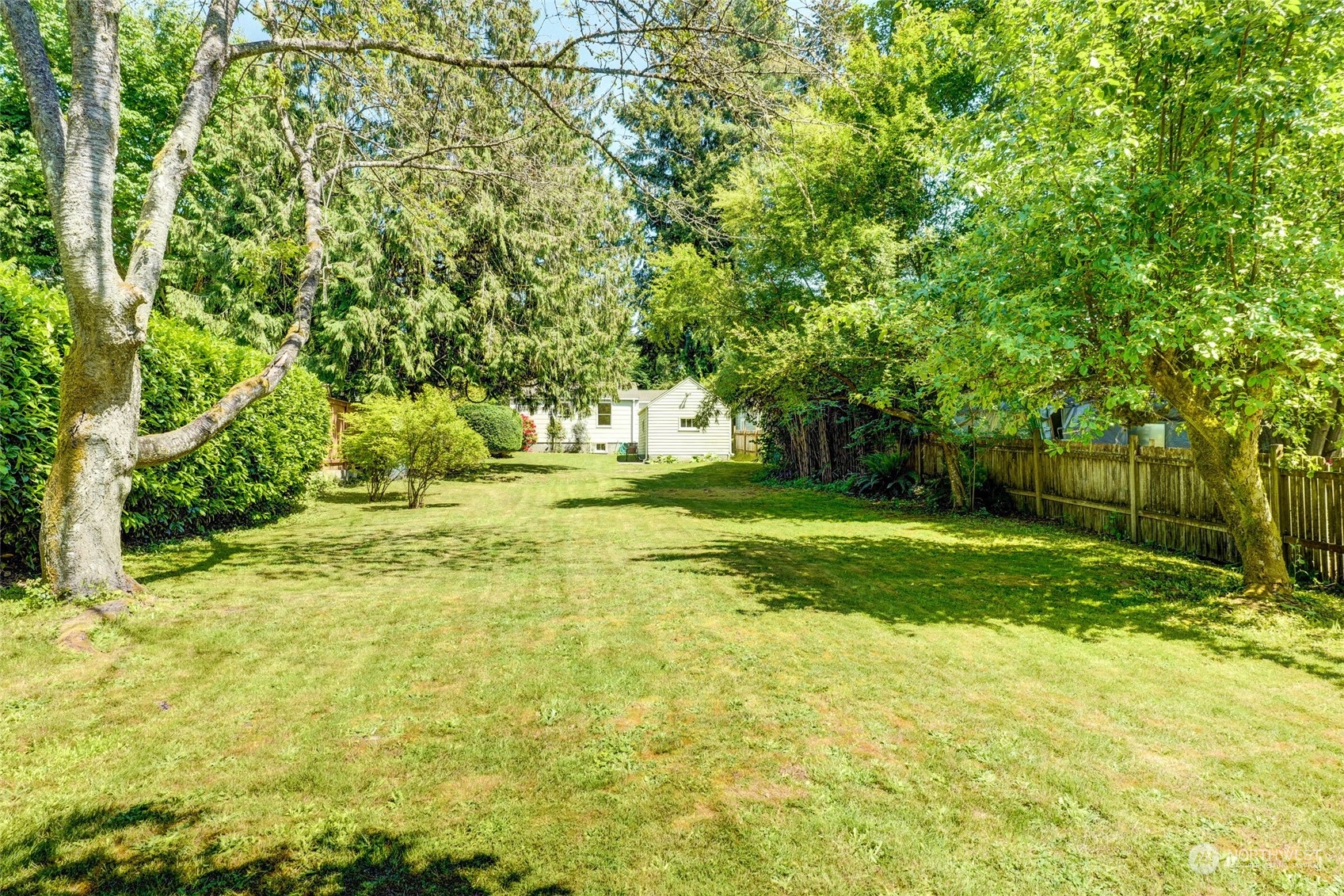11737 38th Avenue NE