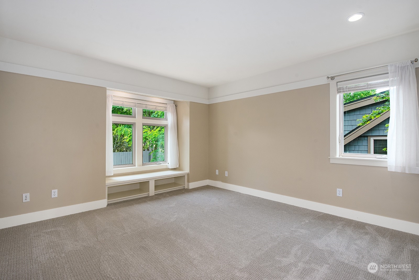 11026 101st Place NE