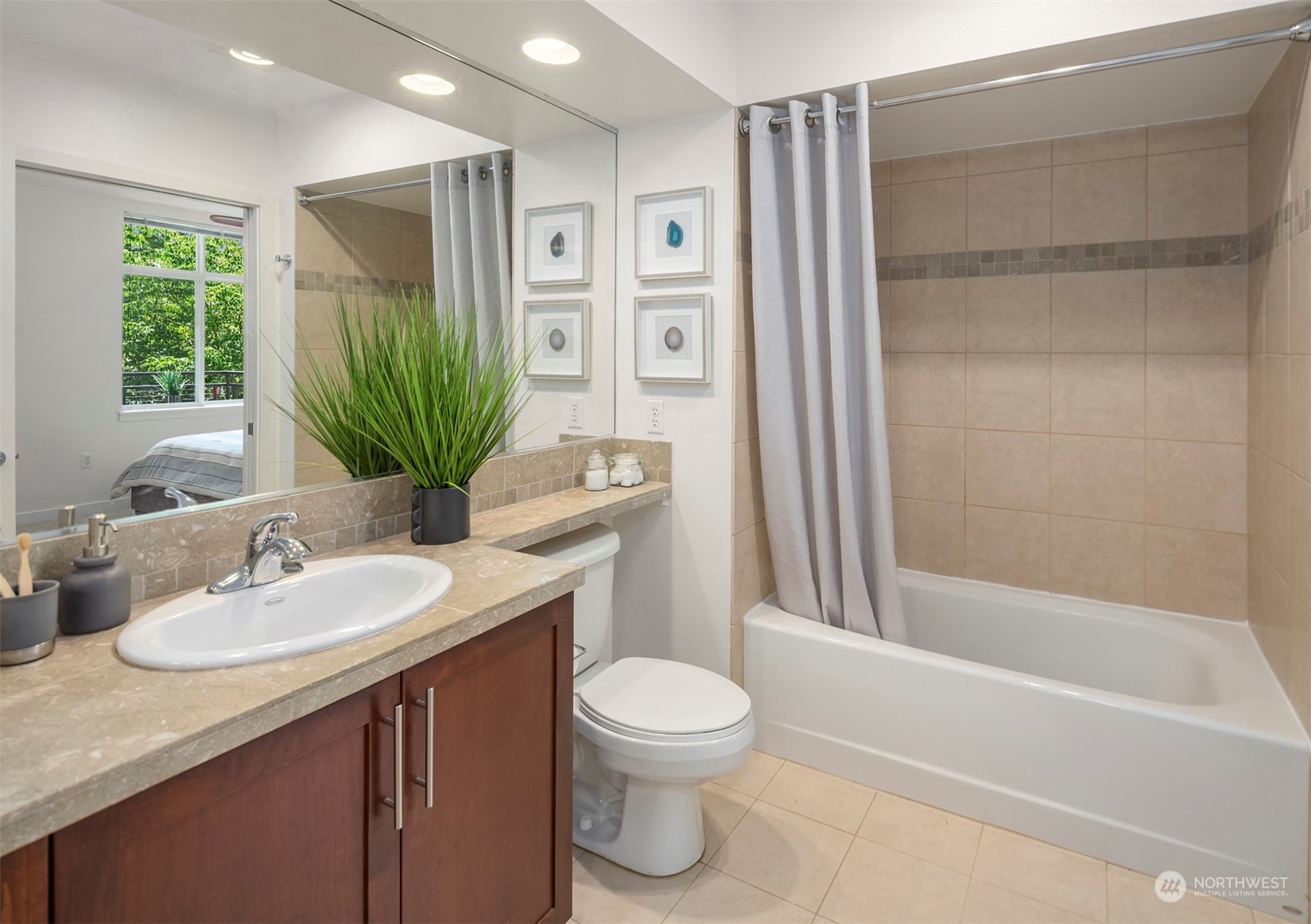 211 Kirkland Avenue Unit: 316