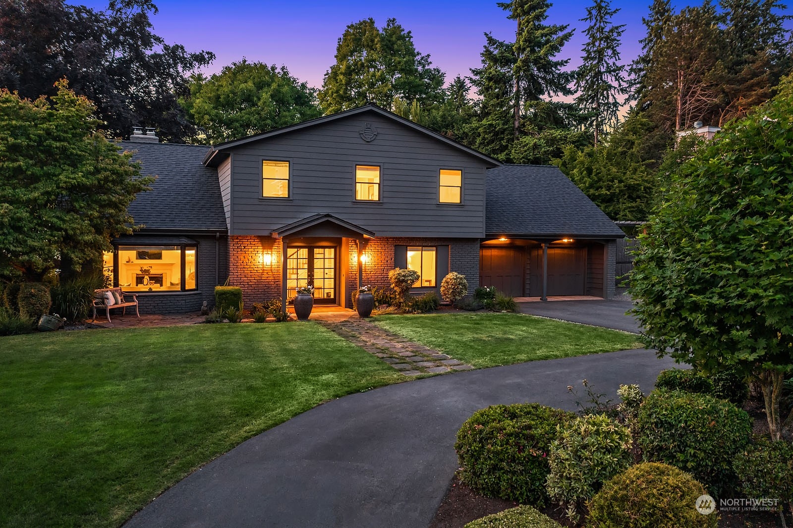 8426 NE 21st Place