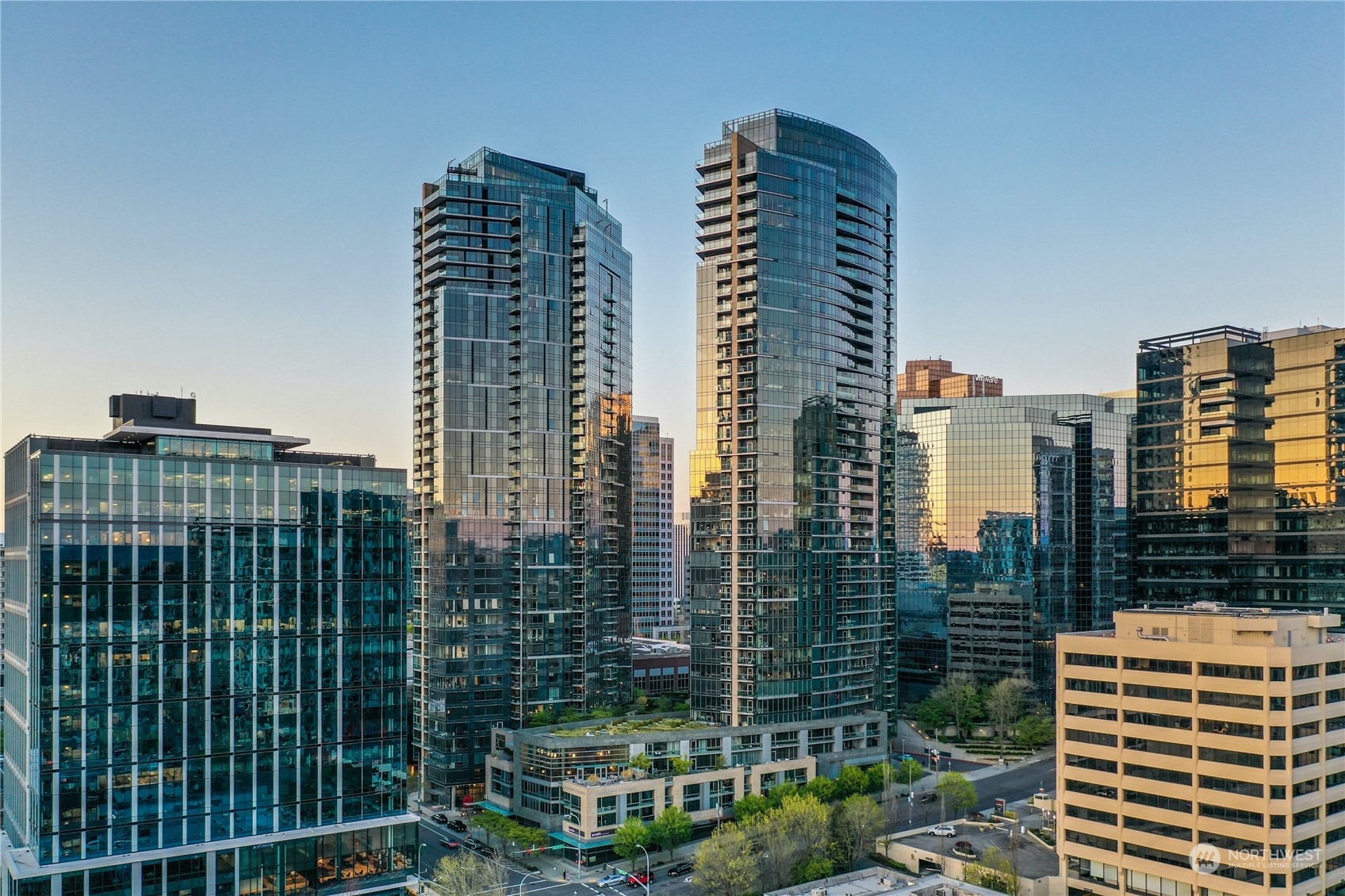500 106th Avenue NE Unit: 3711