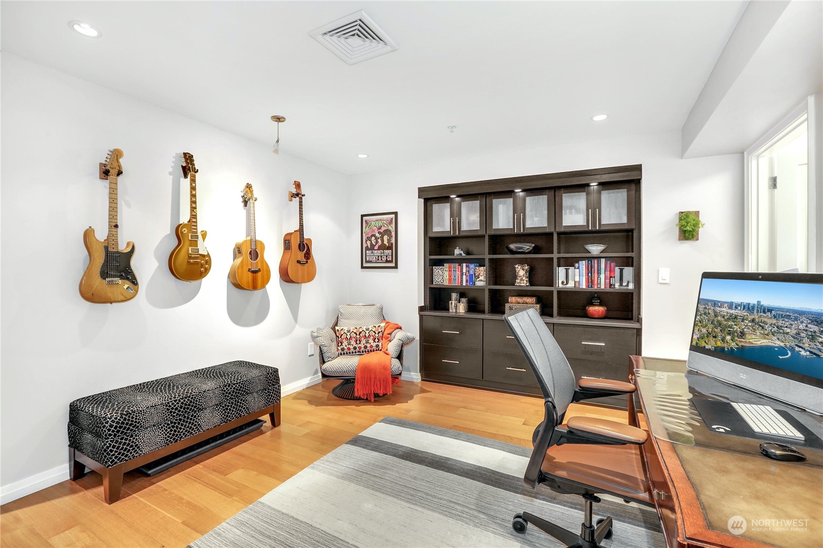 500 106th Avenue NE Unit: 3711