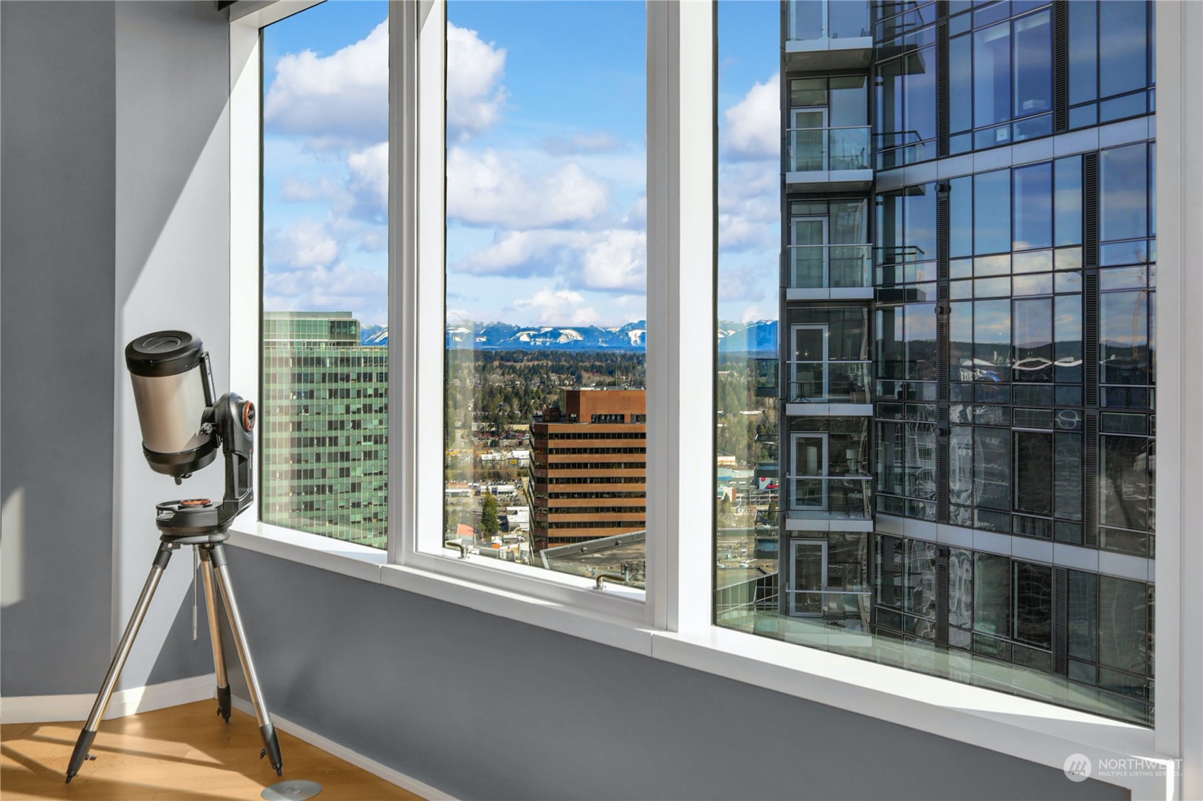 500 106th Avenue NE Unit: 3711