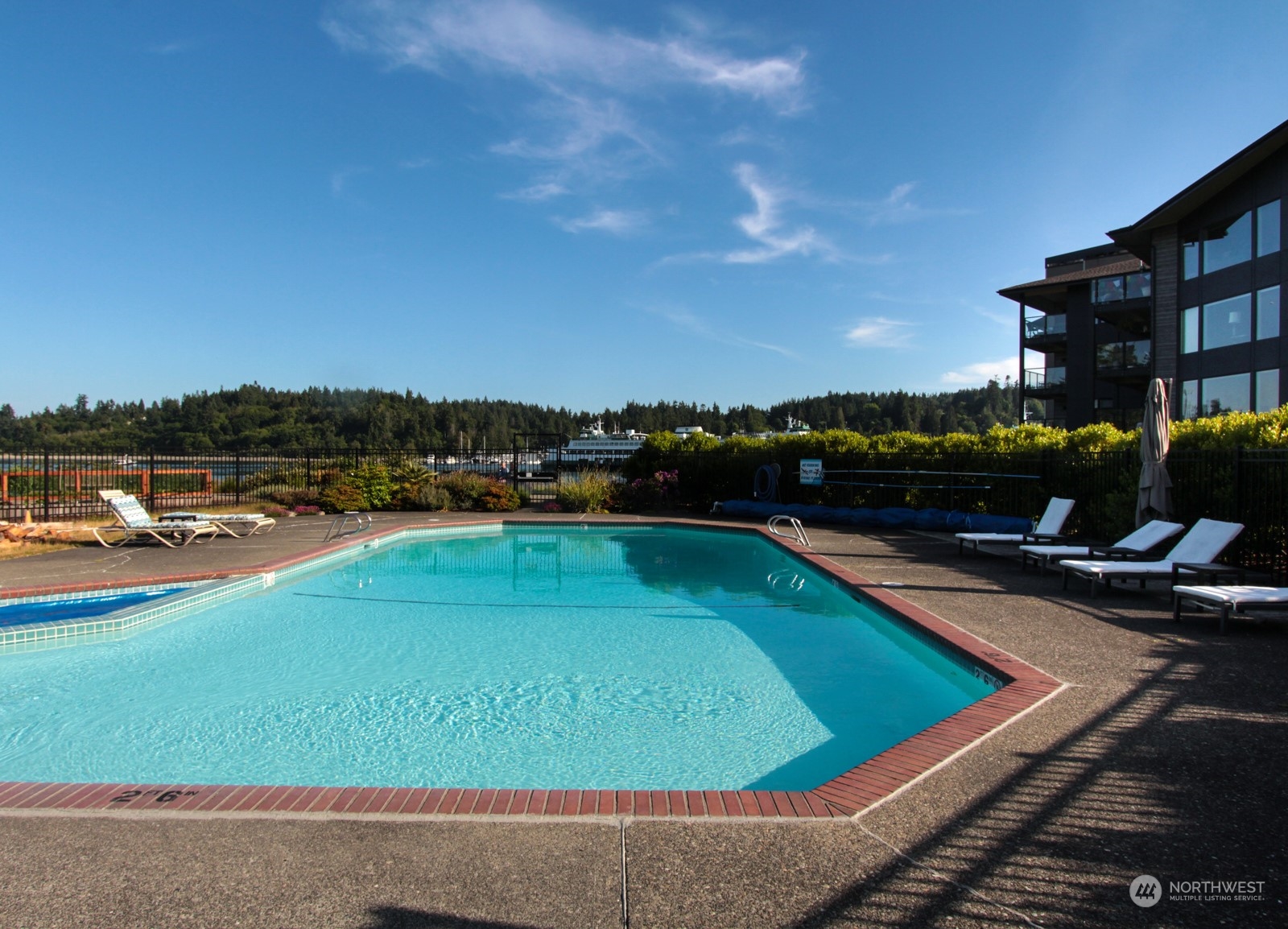 428 Harborview Drive SE Unit: 124
