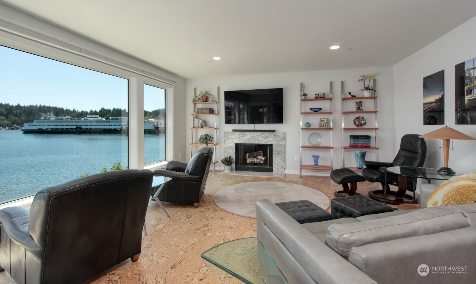 428 Harborview Drive SE Unit: 124