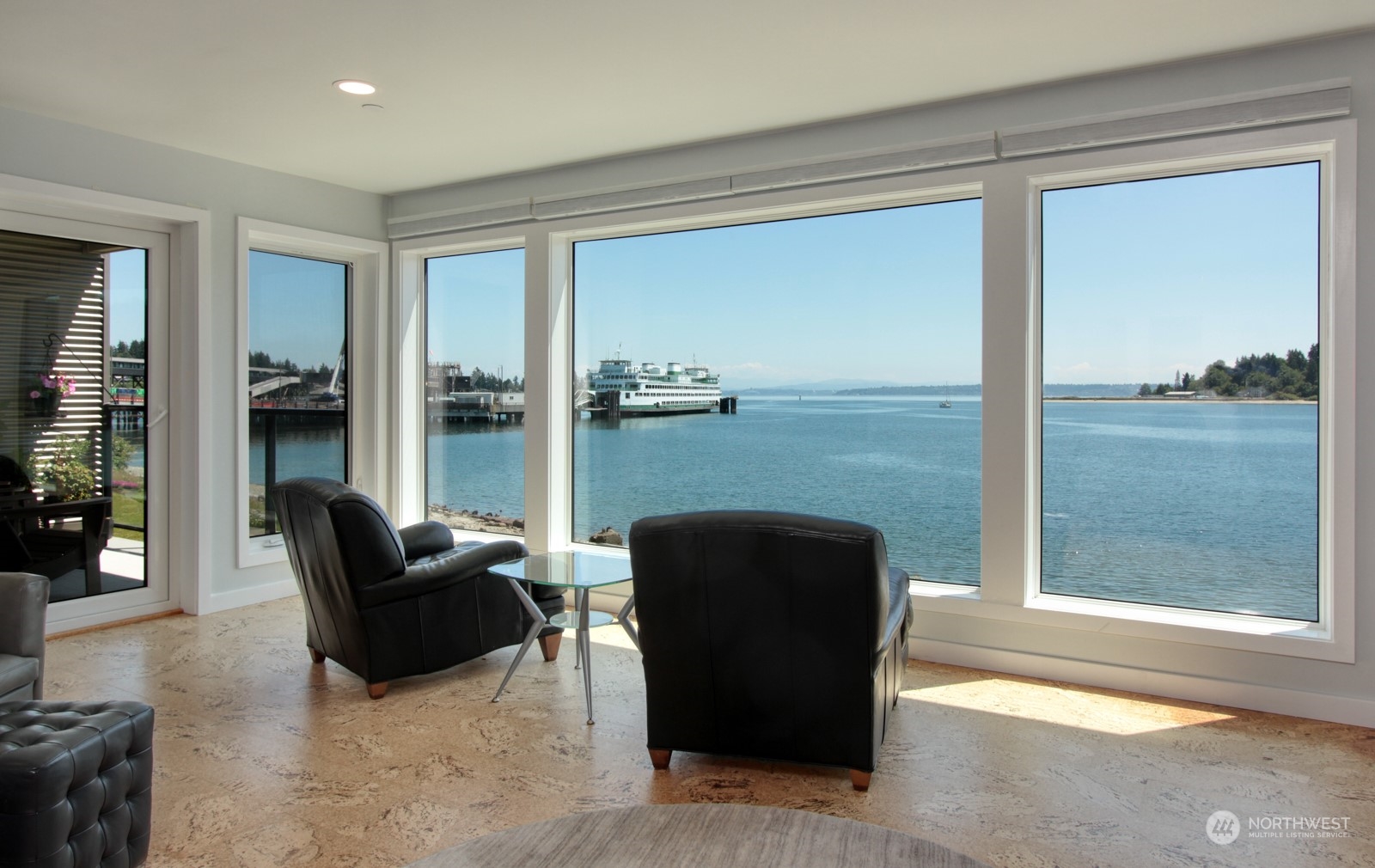 428 Harborview Drive SE Unit: 124