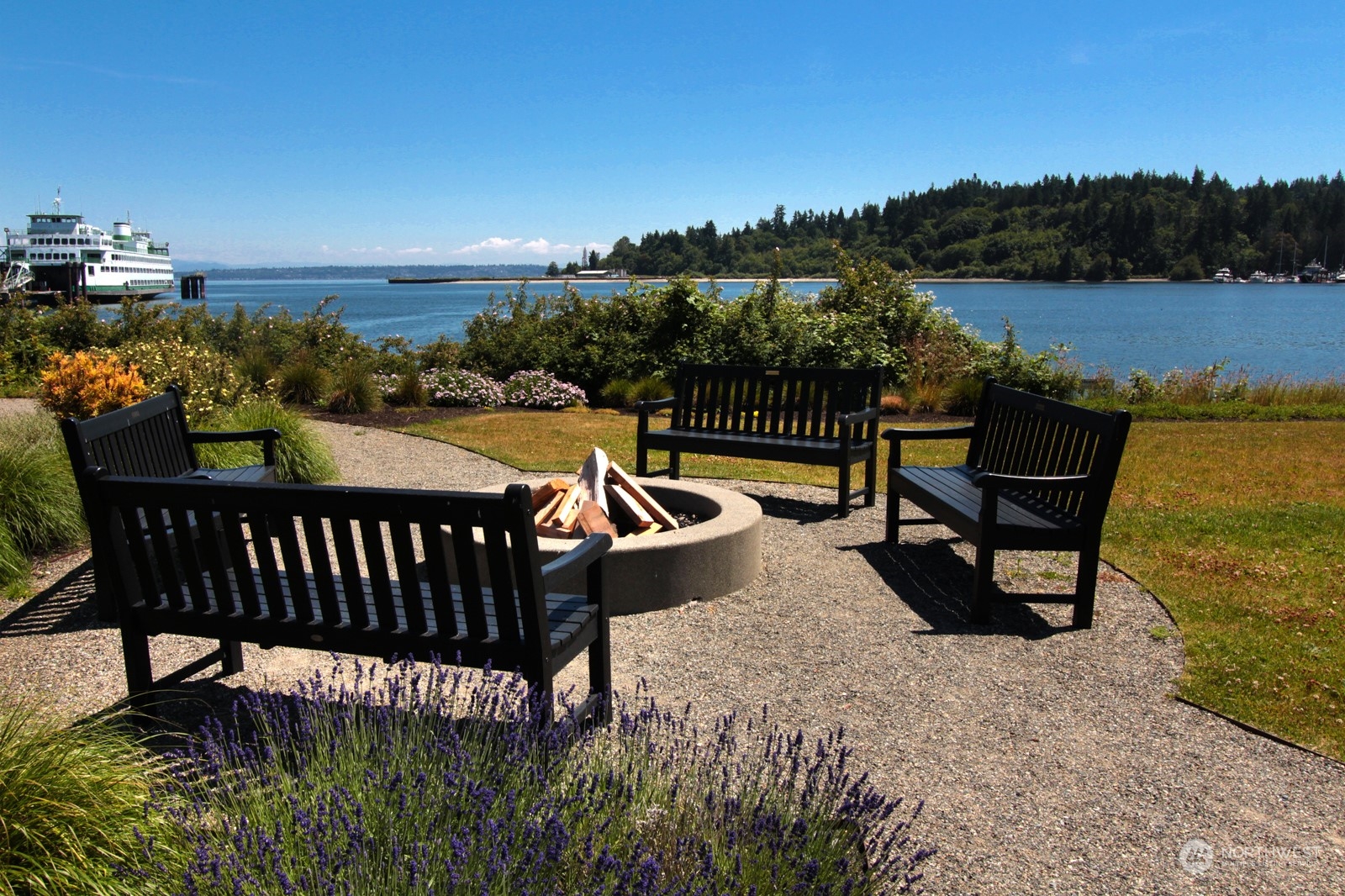 428 Harborview Drive SE Unit: 124
