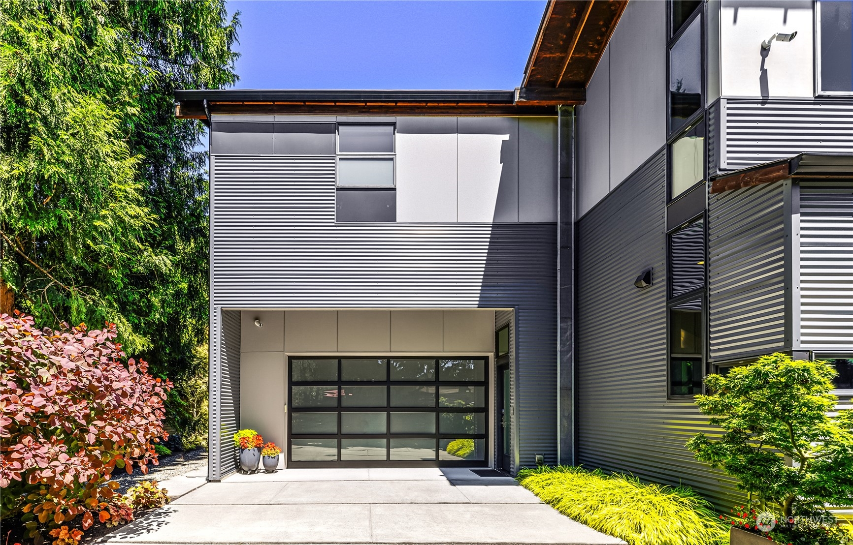 221 109th Avenue SE