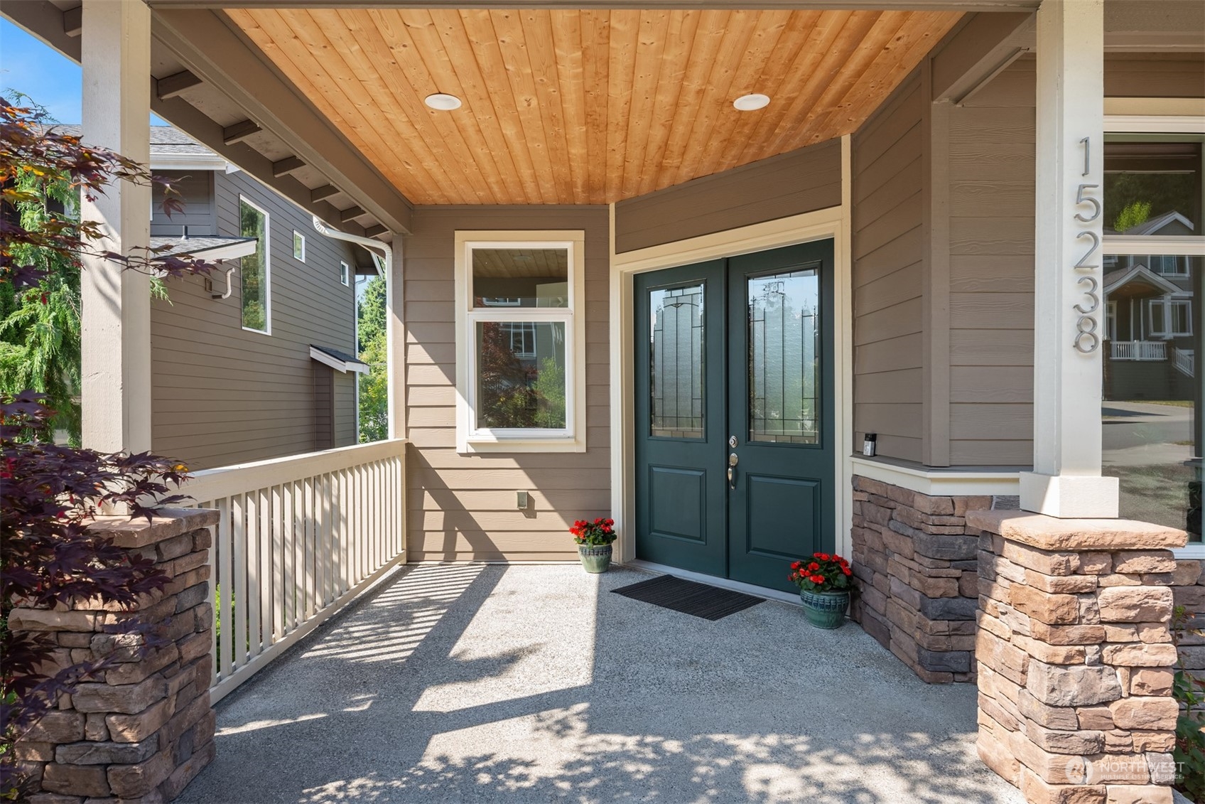 15238 NE Woodland Place