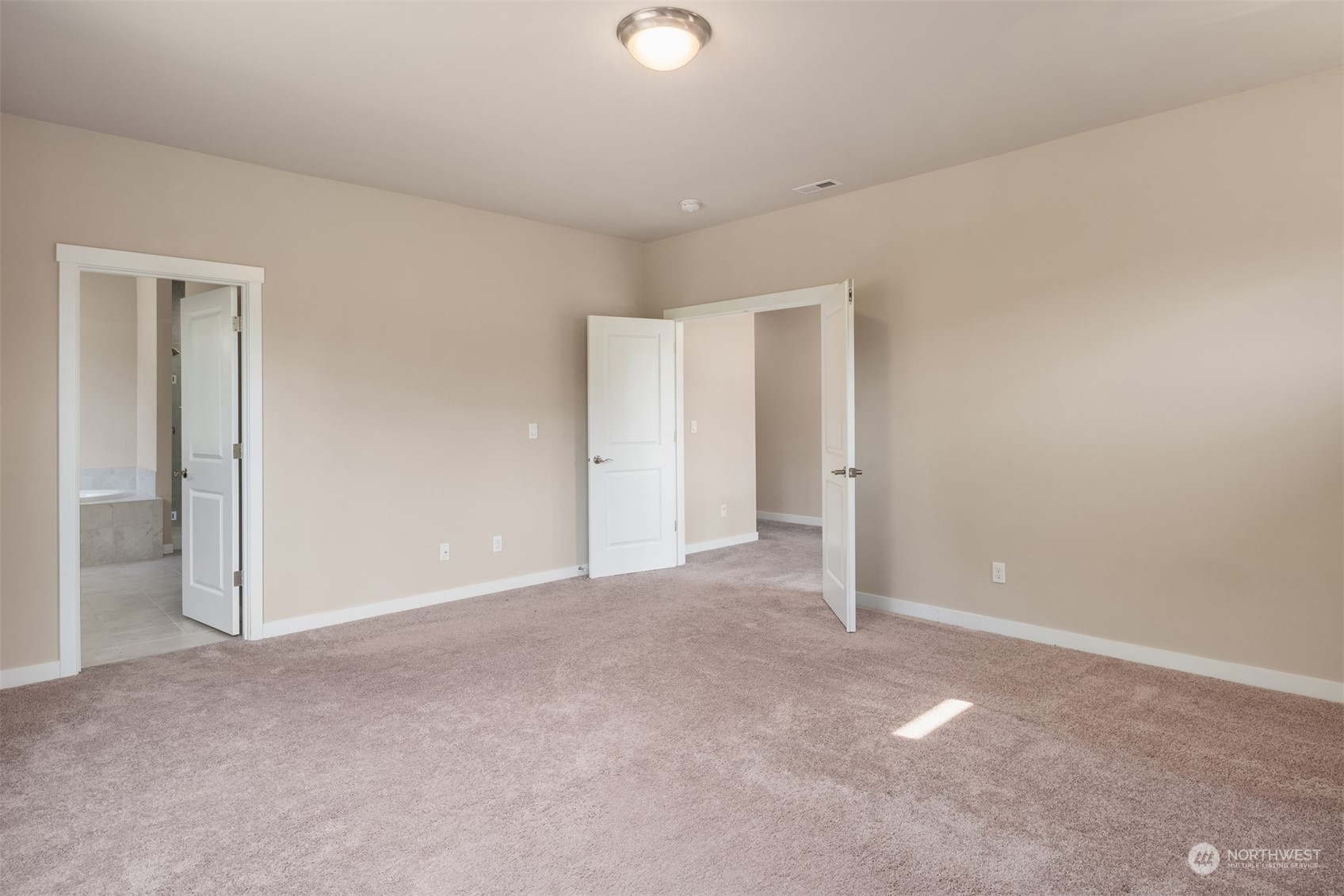 15238 NE Woodland Place