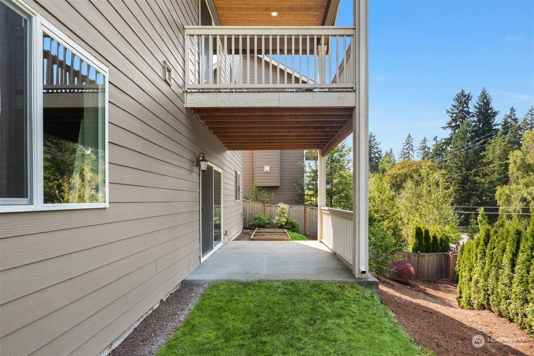 15238 NE Woodland Place