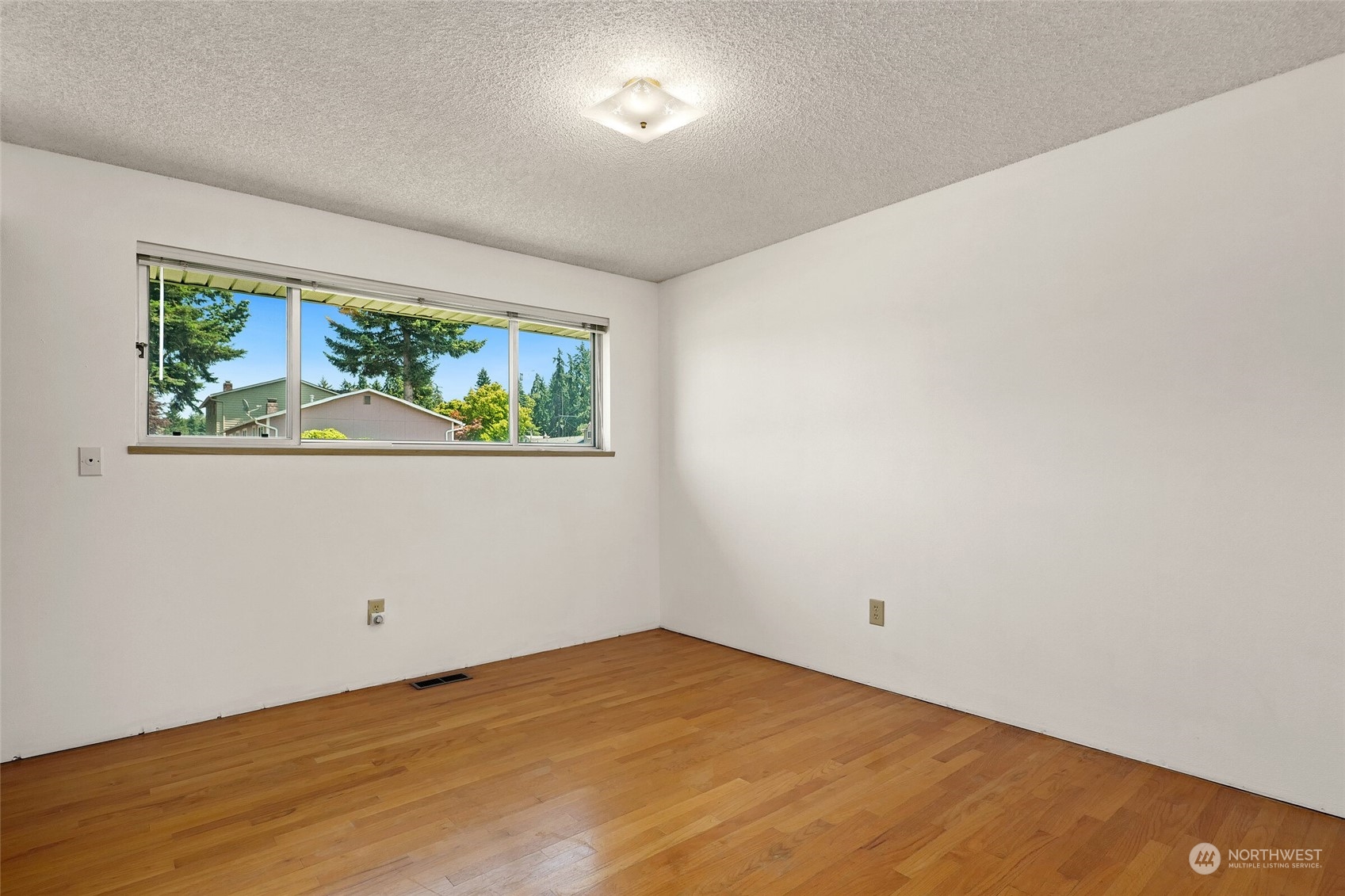 2309 Edmonds Avenue NE
