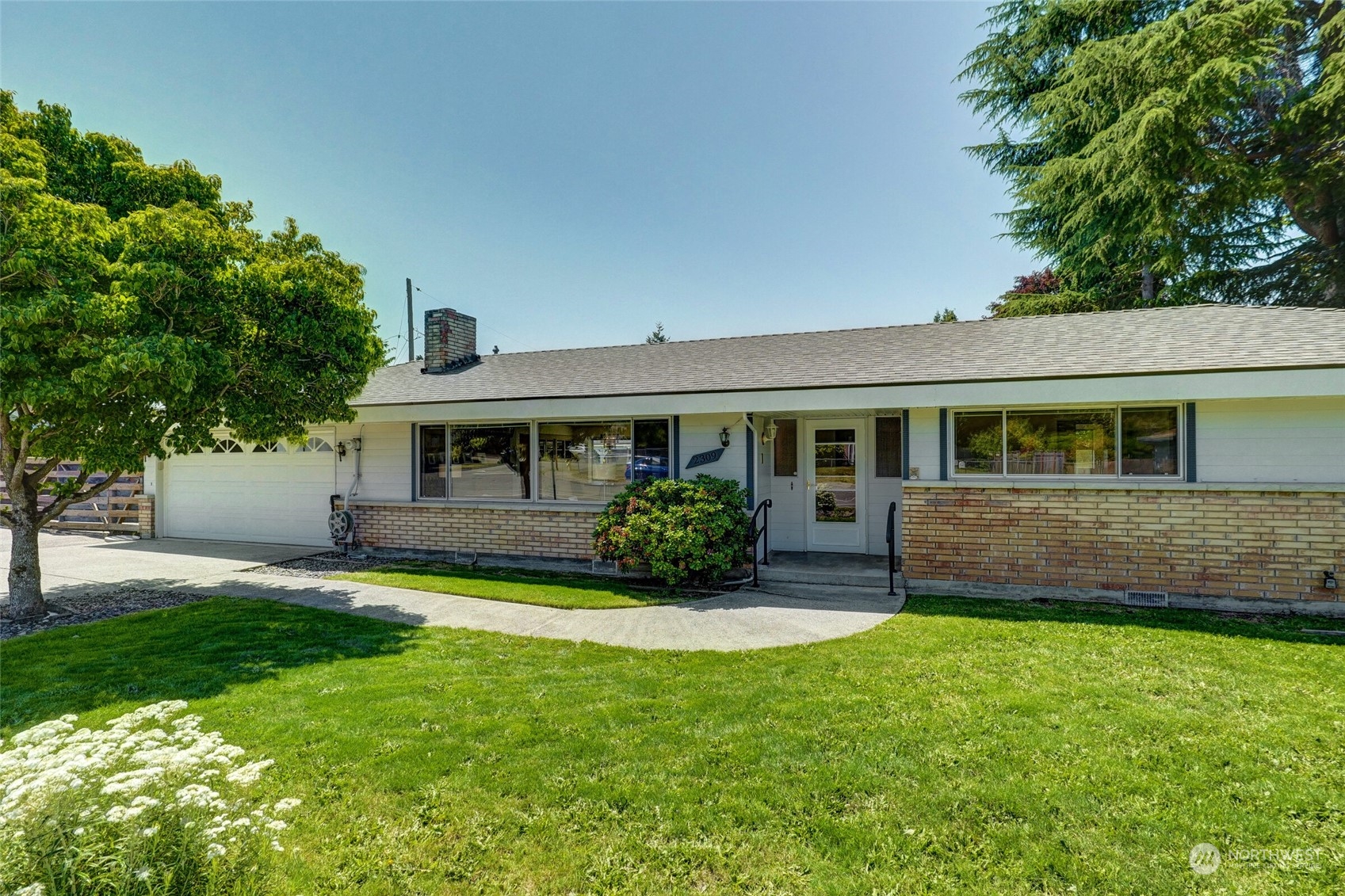 2309 Edmonds Avenue NE