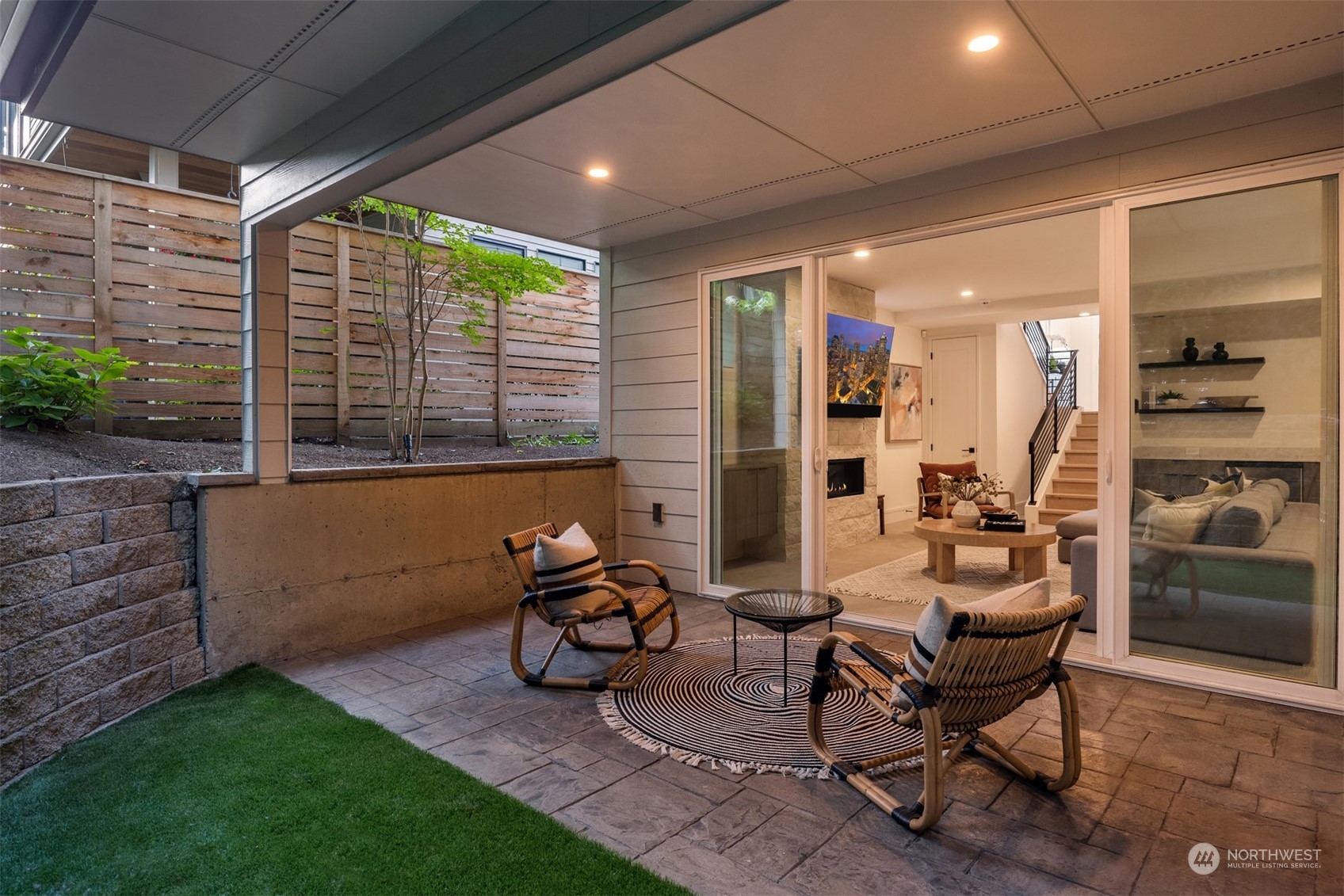 231 3rd Avenue S