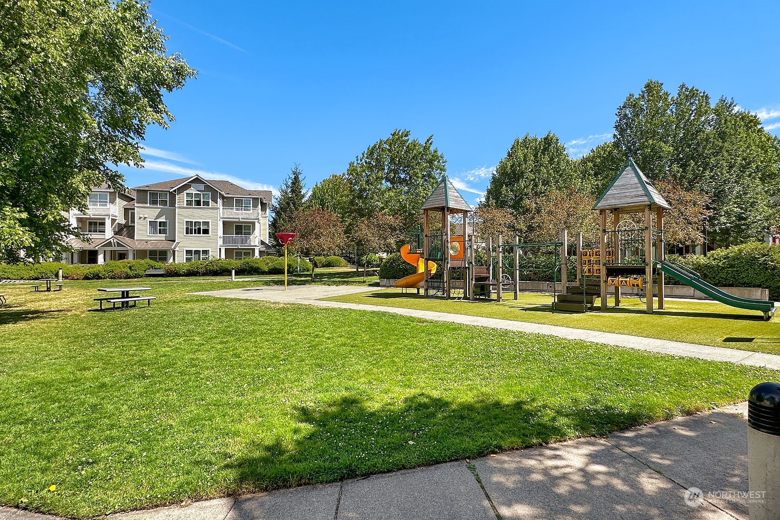 2900 SW Raymond Street