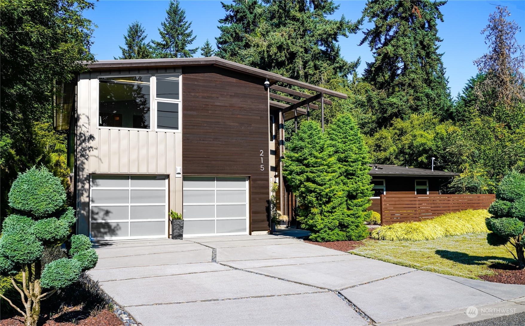 215 109th Avenue SE