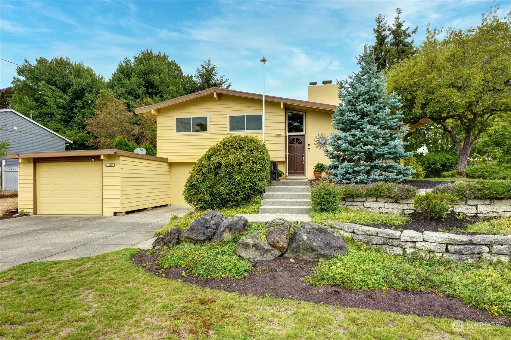 15908 SE 4th Street