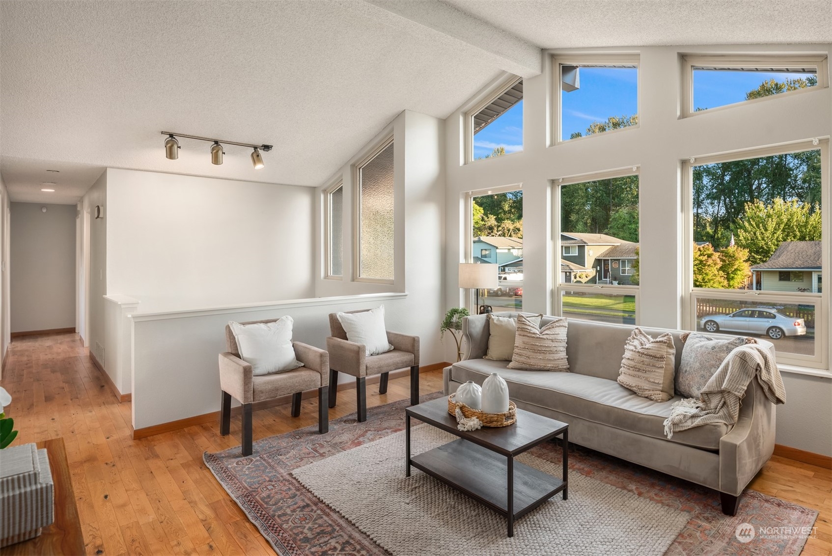 1545 Riverview Drive NE