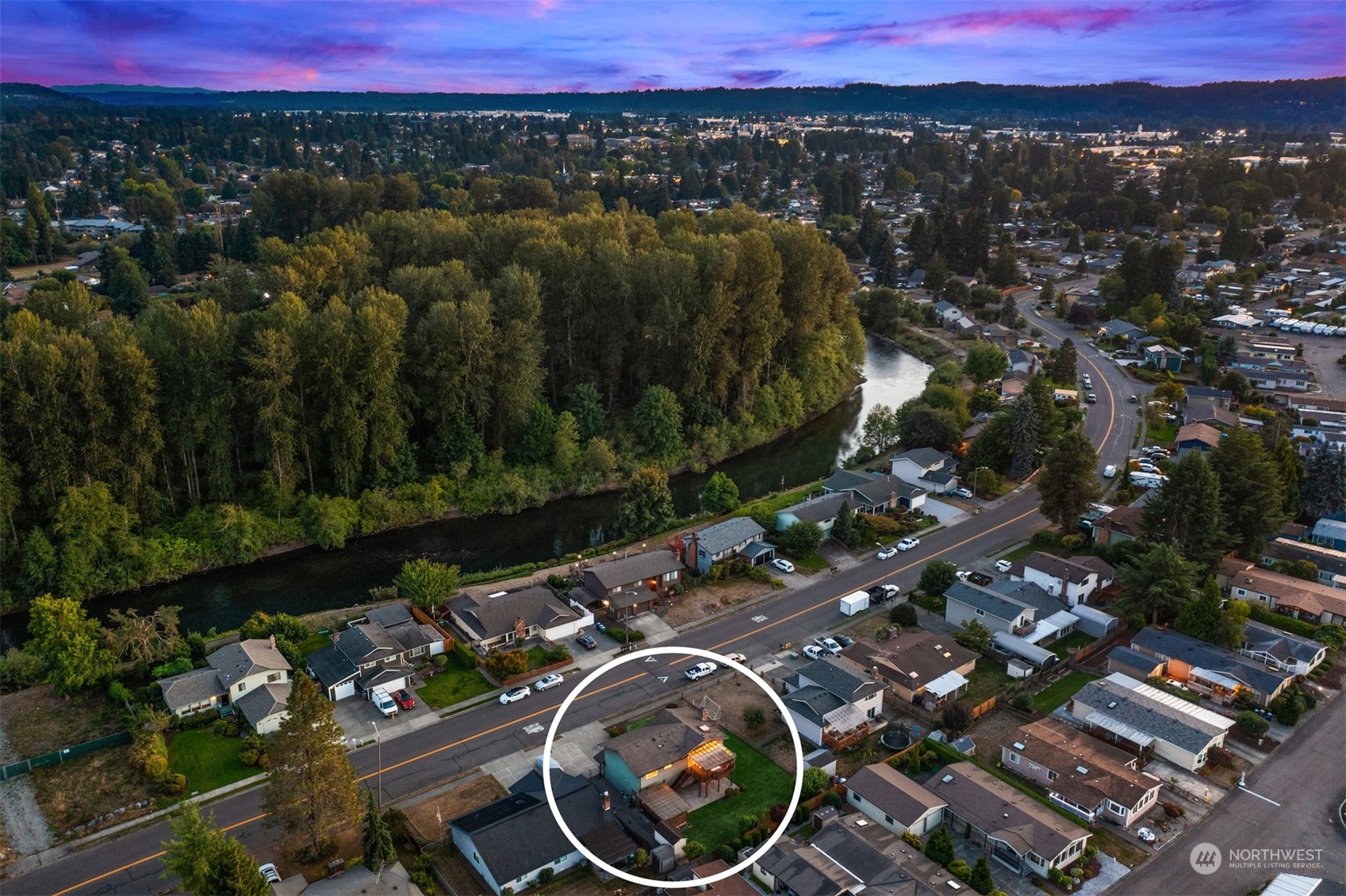 1545 Riverview Drive NE