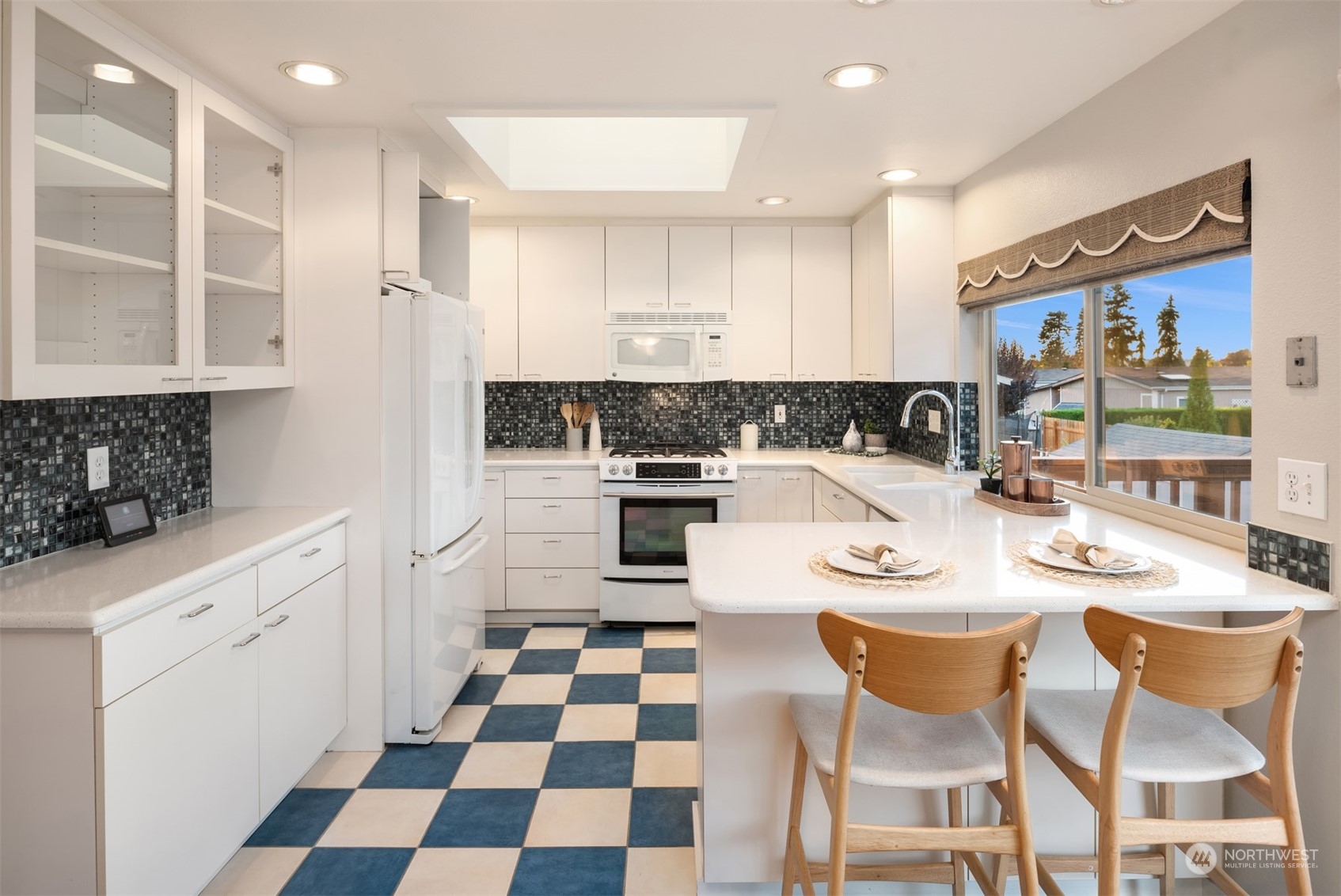 1545 Riverview Drive NE