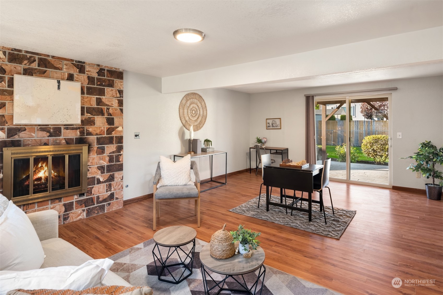 1545 Riverview Drive NE