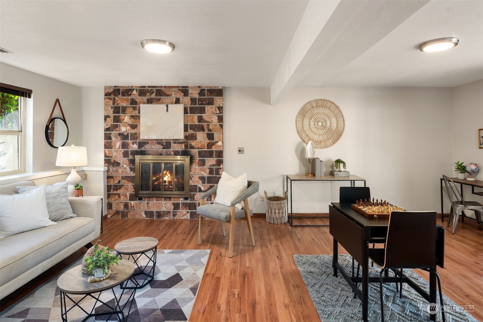 1545 Riverview Drive NE