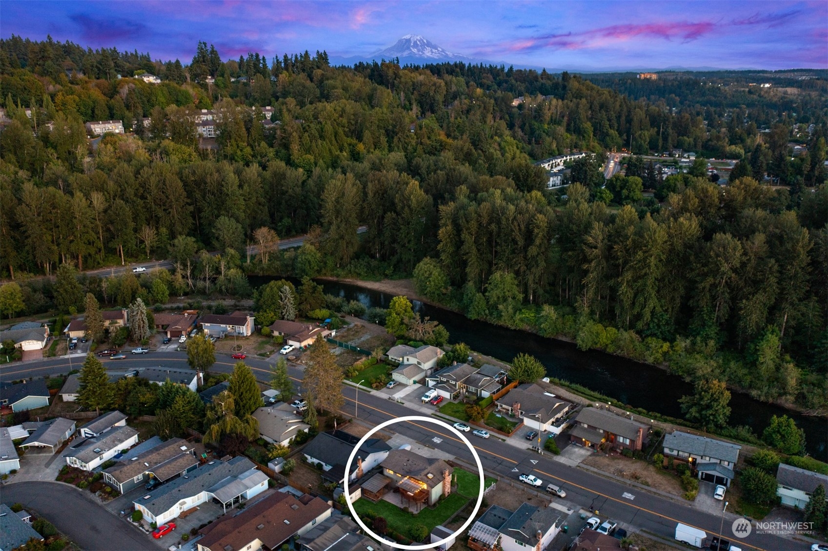 1545 Riverview Drive NE