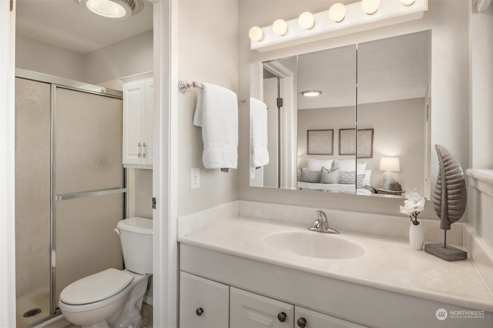 1545 Riverview Drive NE