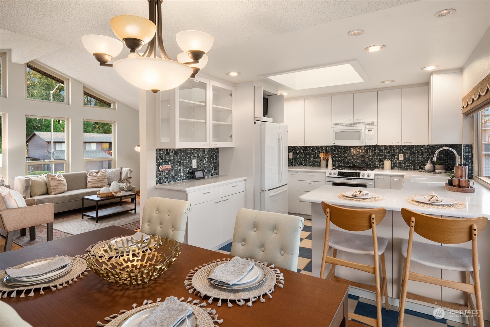 1545 Riverview Drive NE