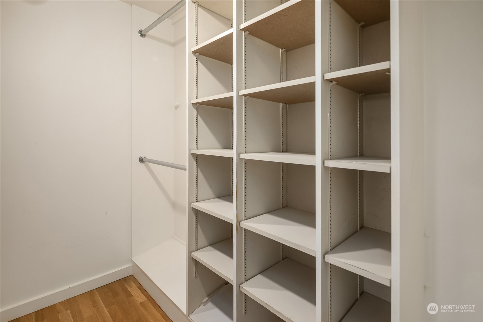 1118 Lakeview Boulevard E Unit: 100