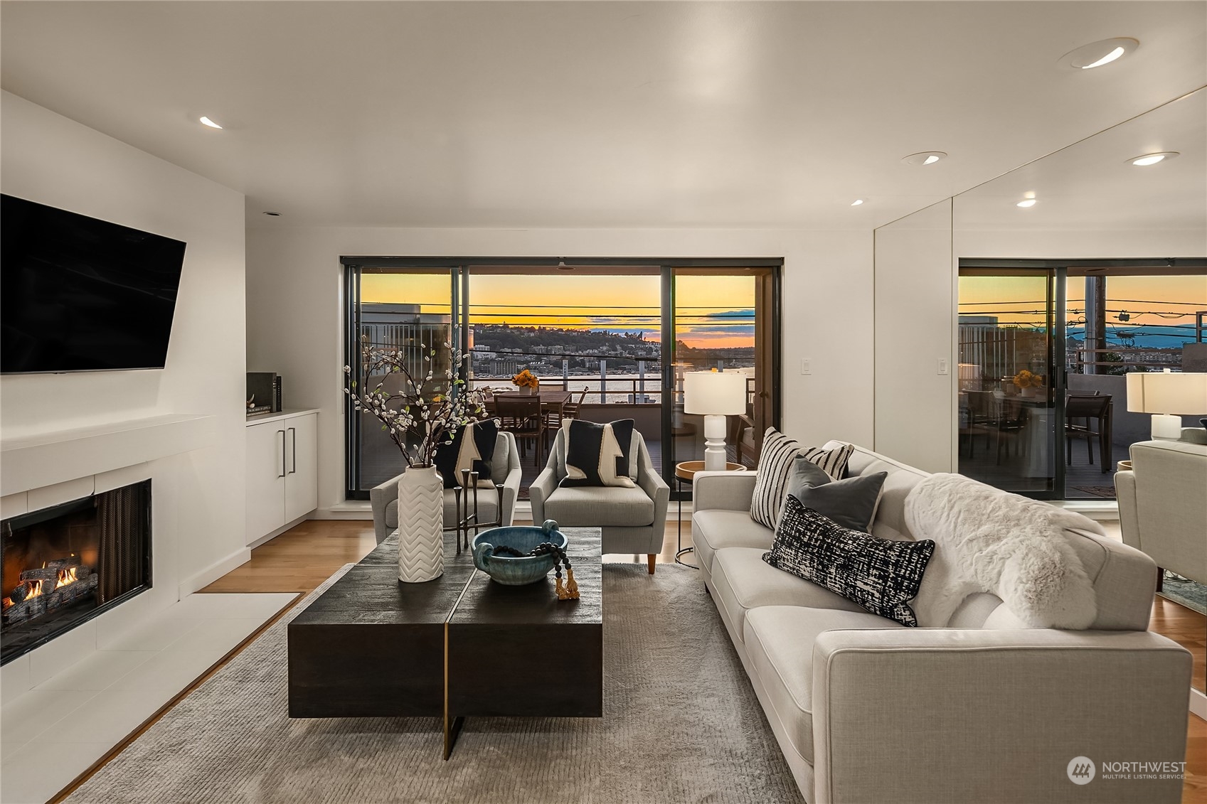 1118 Lakeview Boulevard E Unit: 100