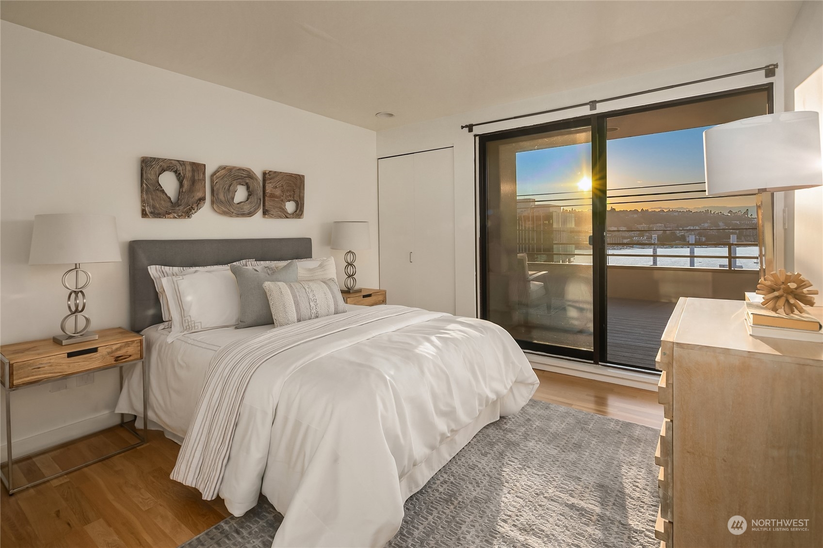 1118 Lakeview Boulevard E Unit: 100