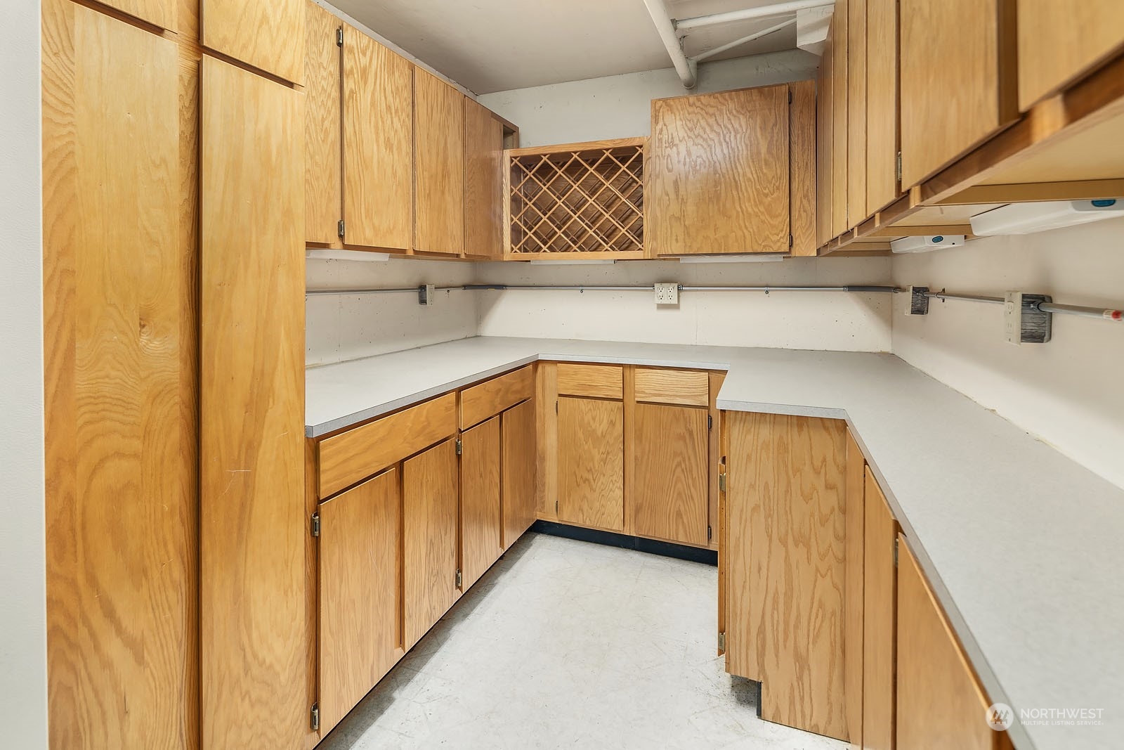 11110 NE 41st Drive Unit: 40